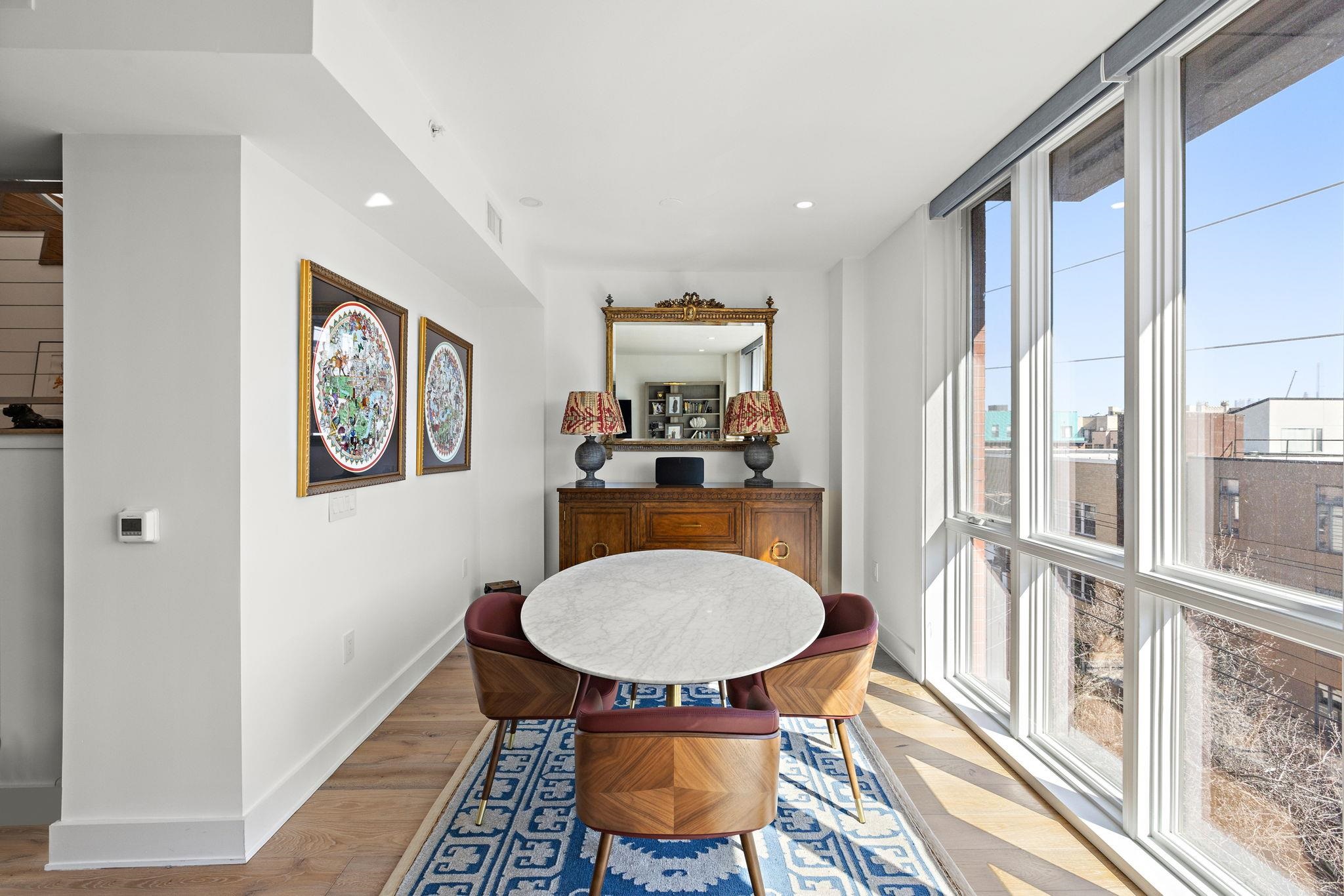 318 MADISON ST Unit: 5