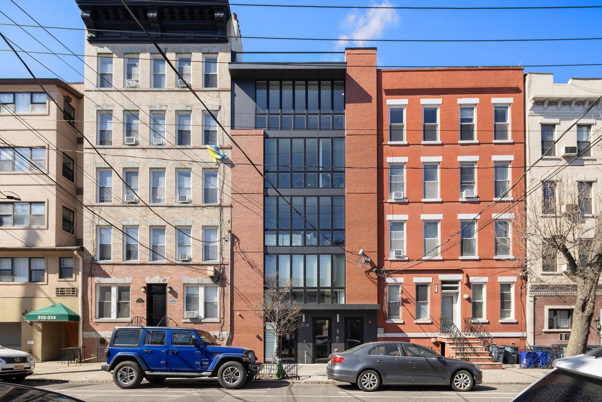 318 MADISON ST Unit: 5