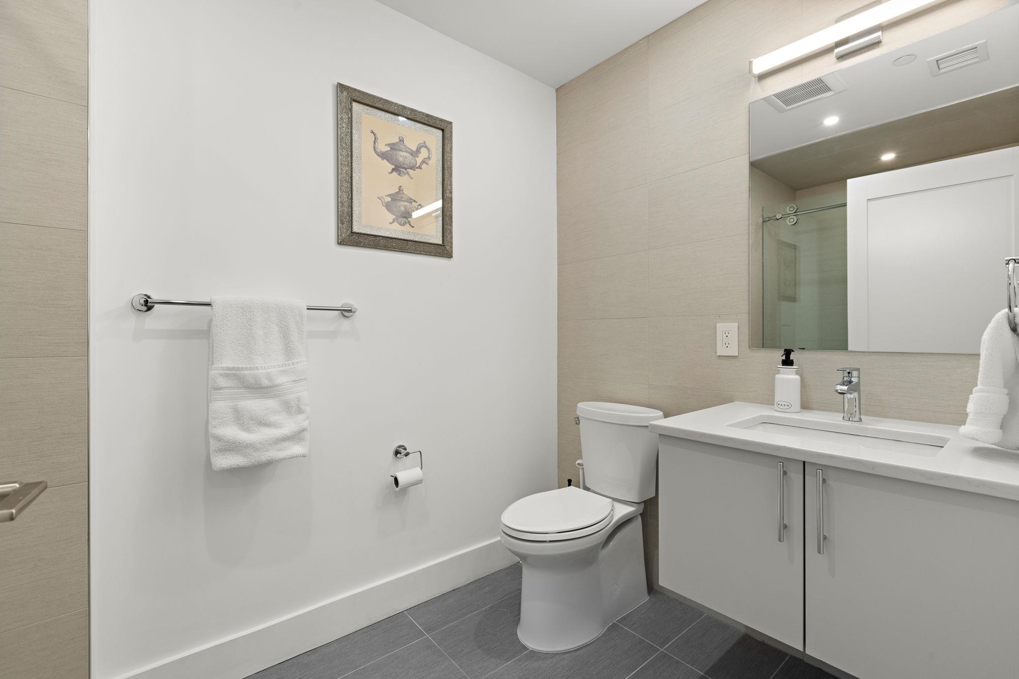 318 MADISON ST Unit: 5