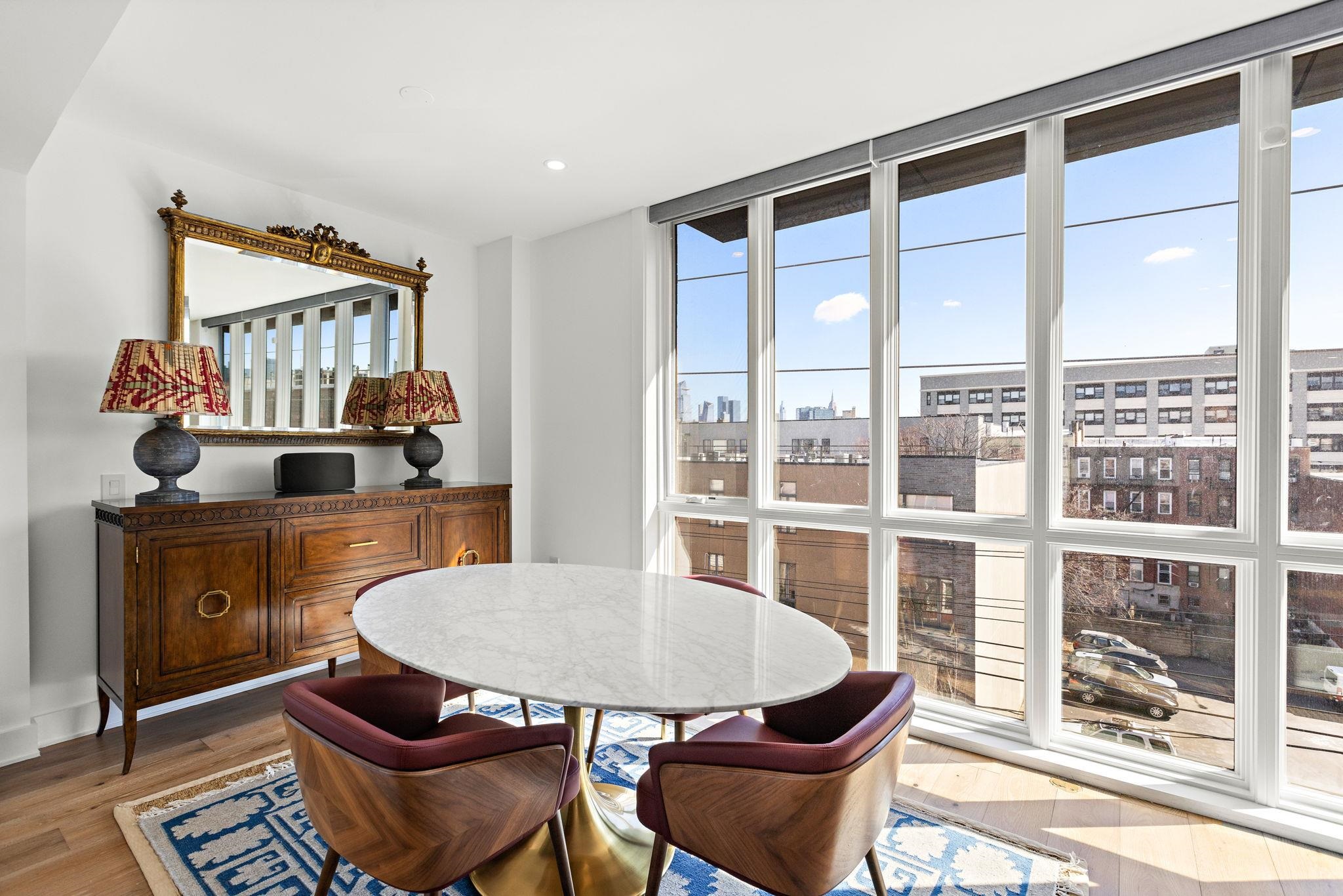 318 MADISON ST Unit: 5