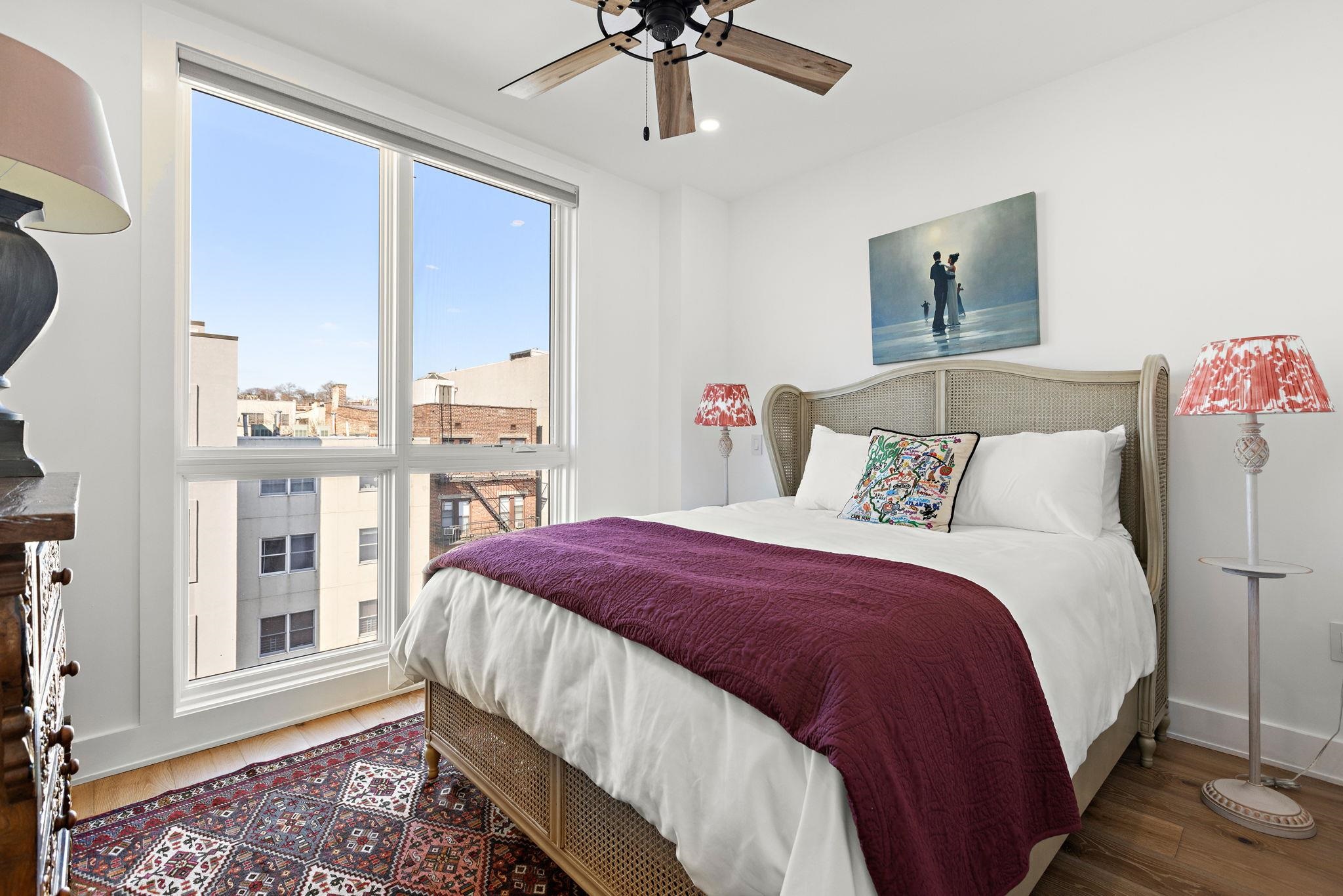 318 MADISON ST Unit: 5