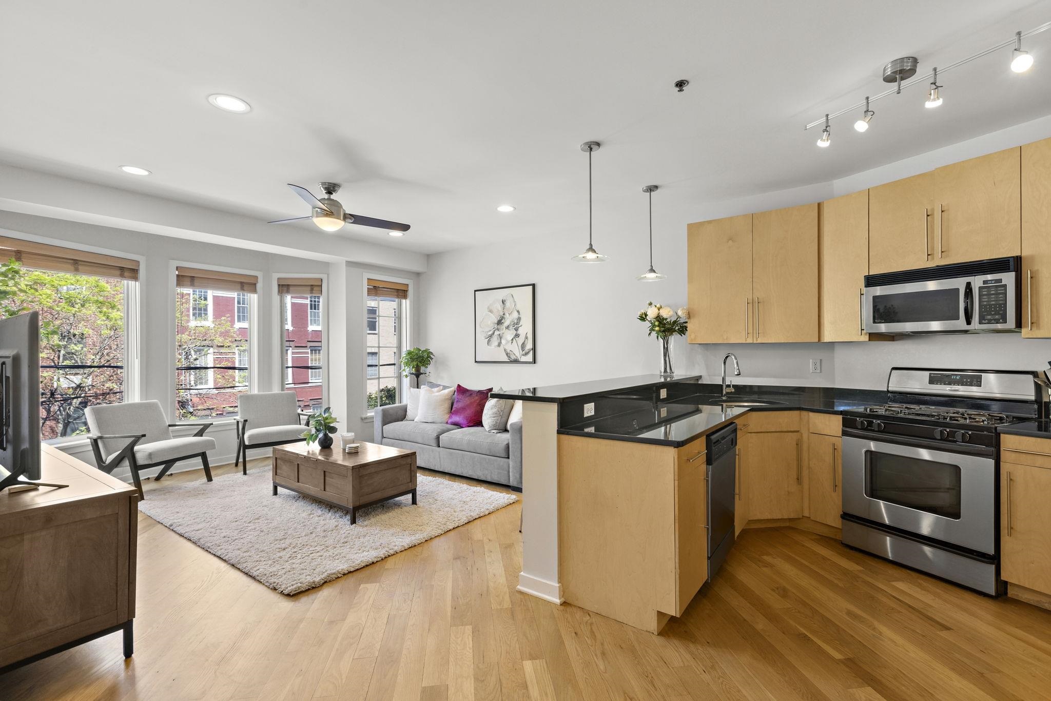 83 MONROE ST Unit: 3A