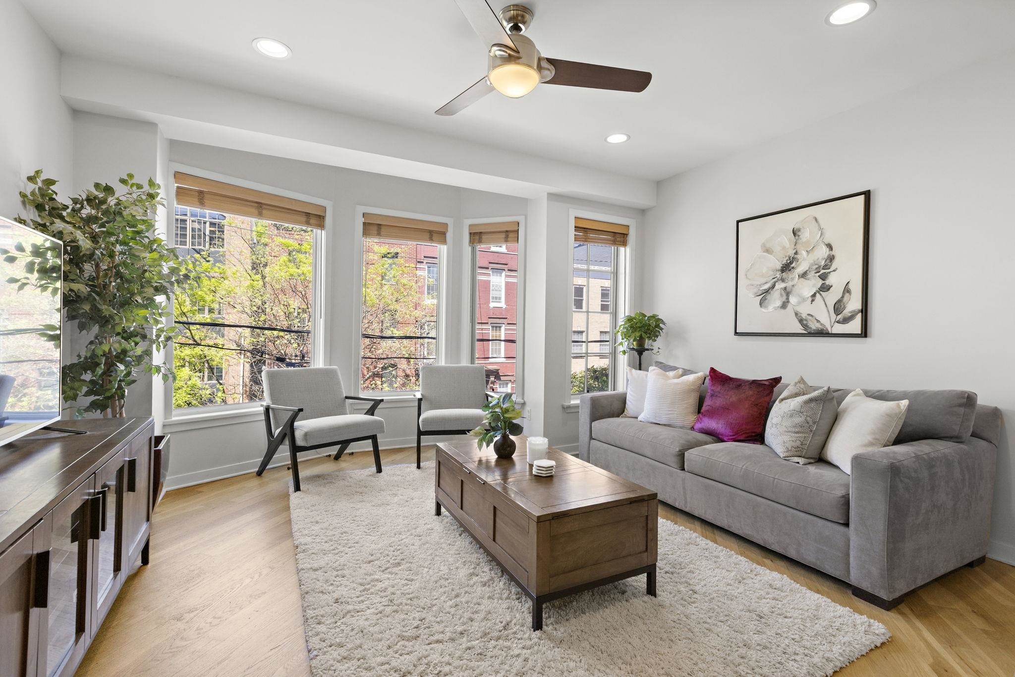 83 MONROE ST Unit: 3A