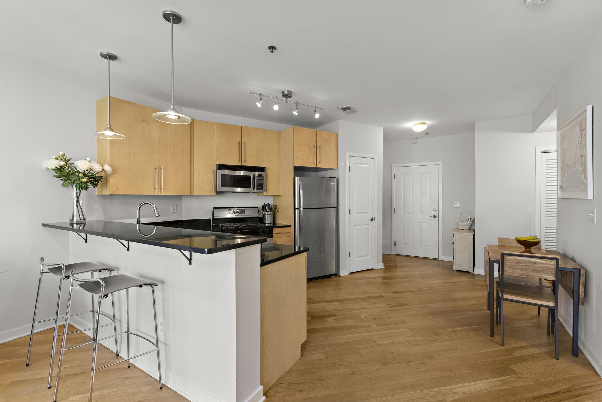83 MONROE ST Unit: 3A