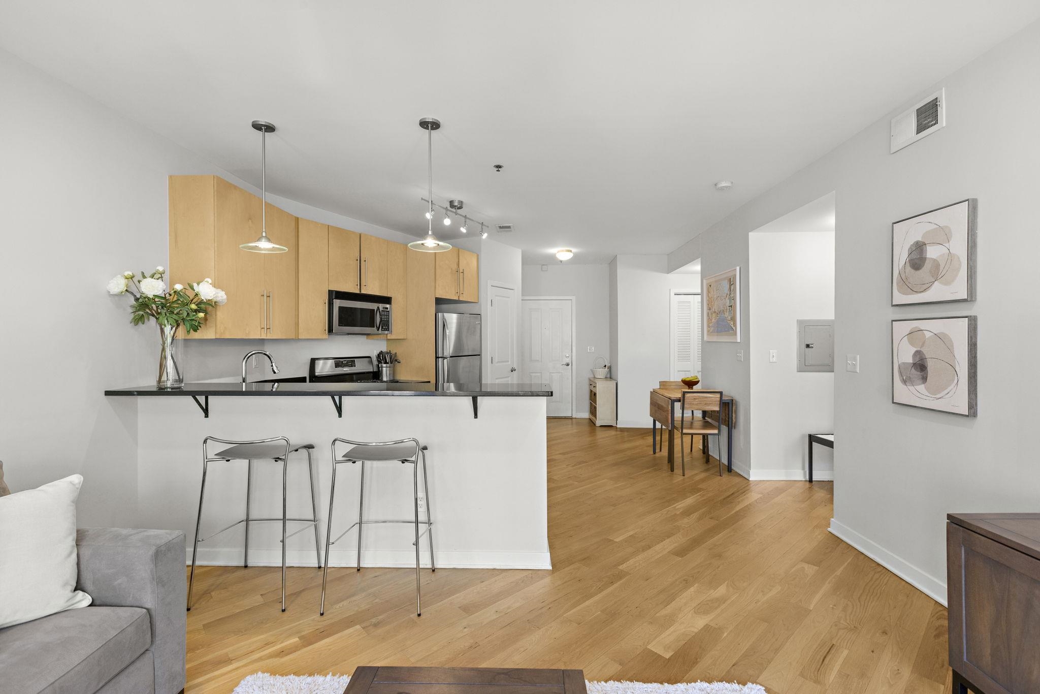 83 MONROE ST Unit: 3A