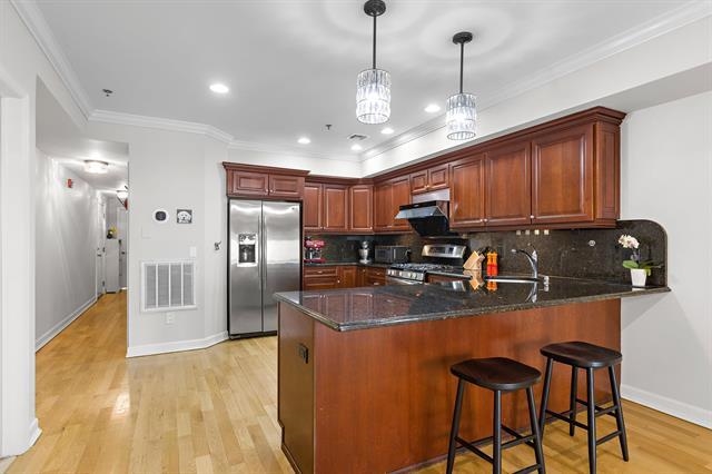 78 MONROE ST Unit: 2