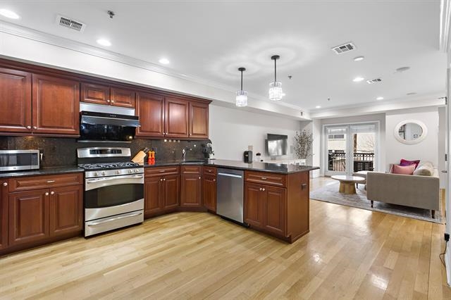 78 MONROE ST Unit: 2
