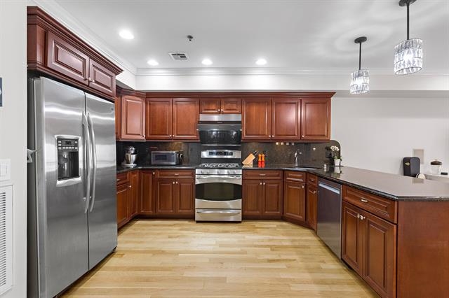78 MONROE ST Unit: 2