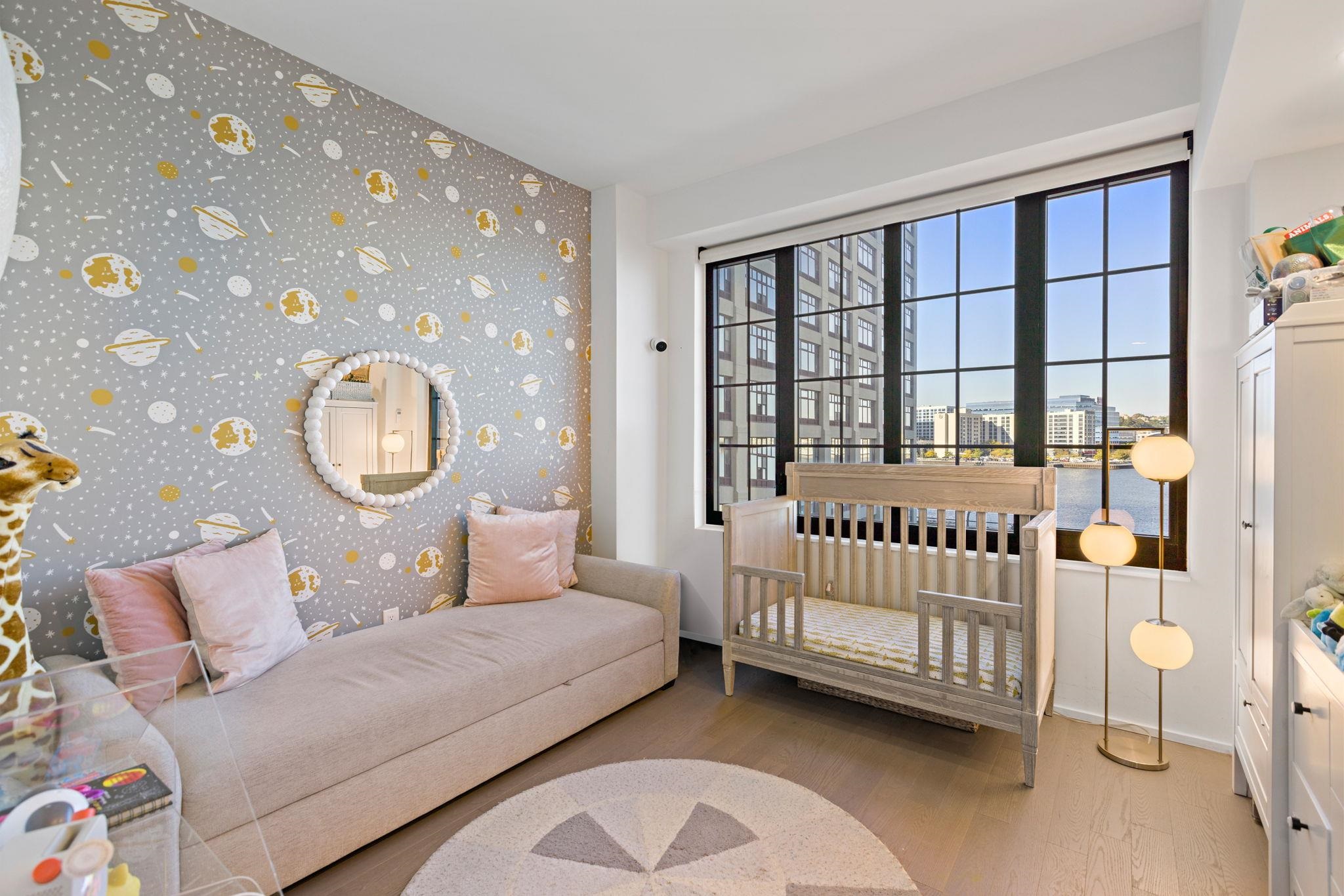 1425 HUDSON ST Unit: 4I