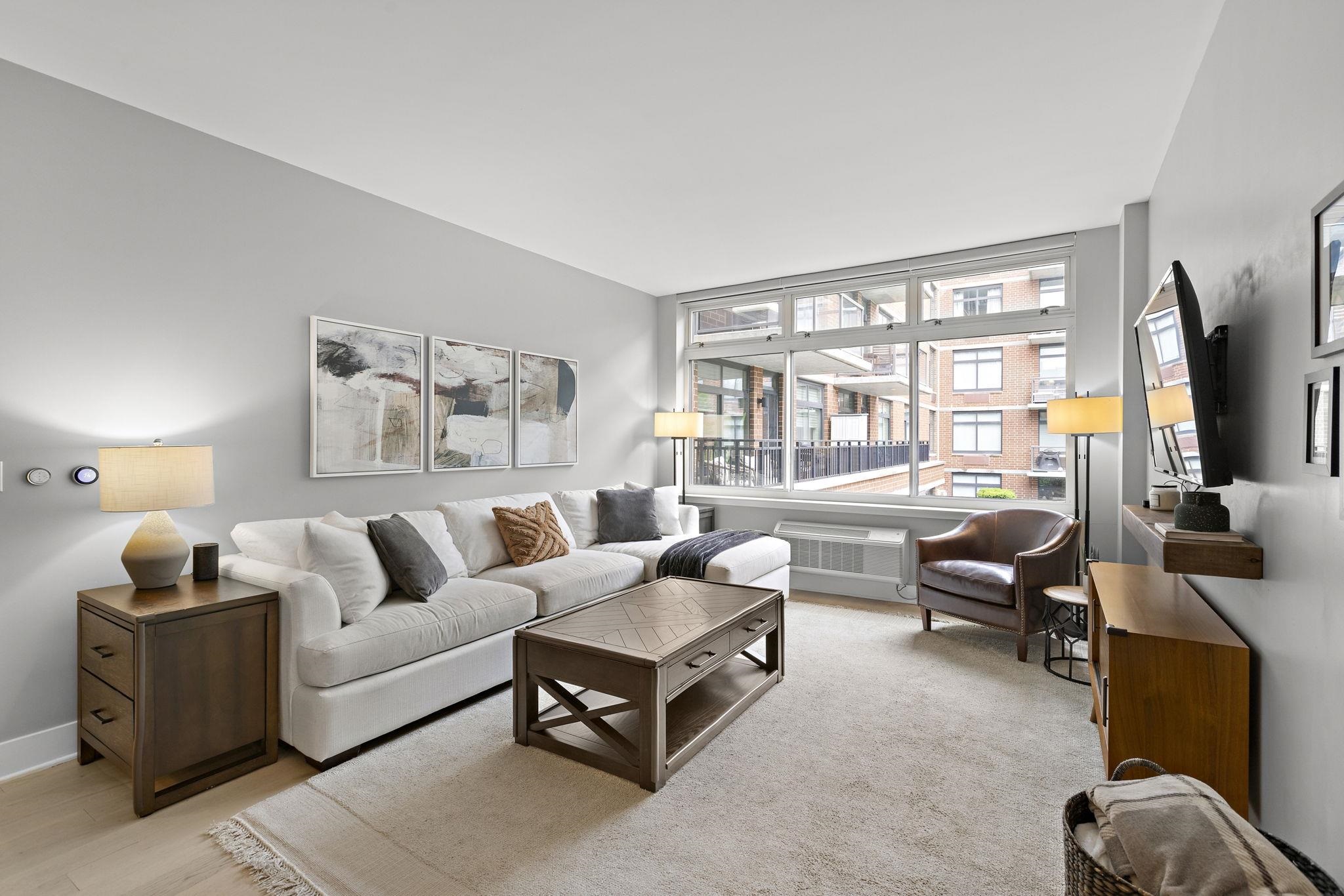 1400 HUDSON ST Unit: 511