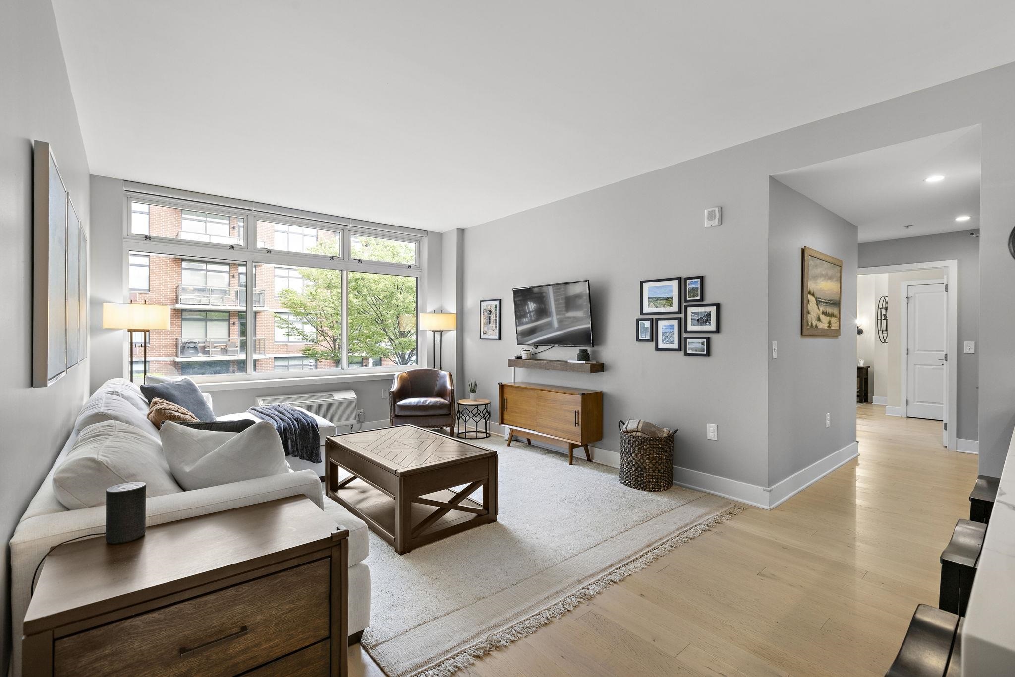 1400 HUDSON ST Unit: 511
