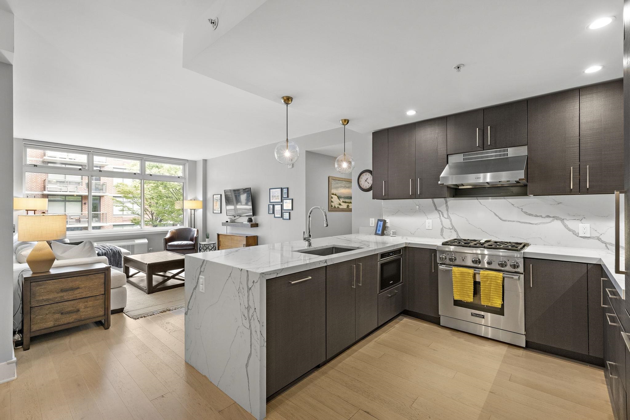 1400 HUDSON ST Unit: 511