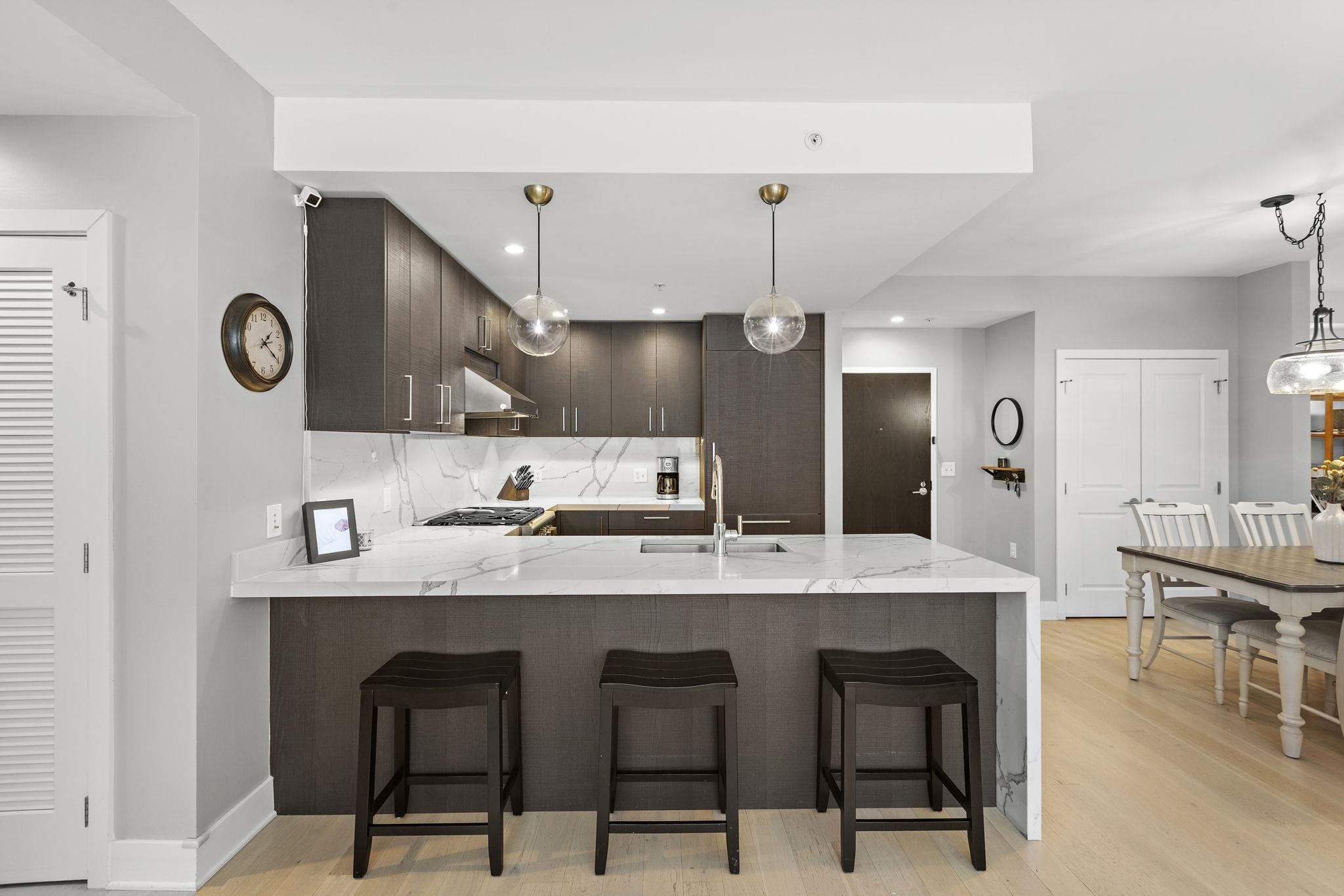 1400 HUDSON ST Unit: 511