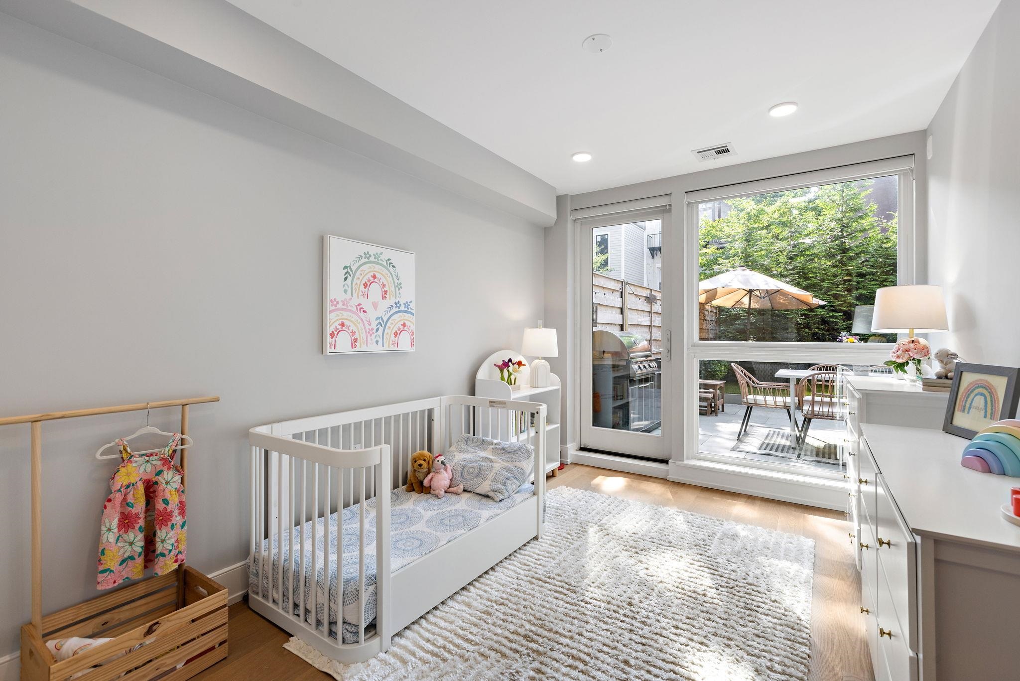 1034 GARDEN ST Unit: 1