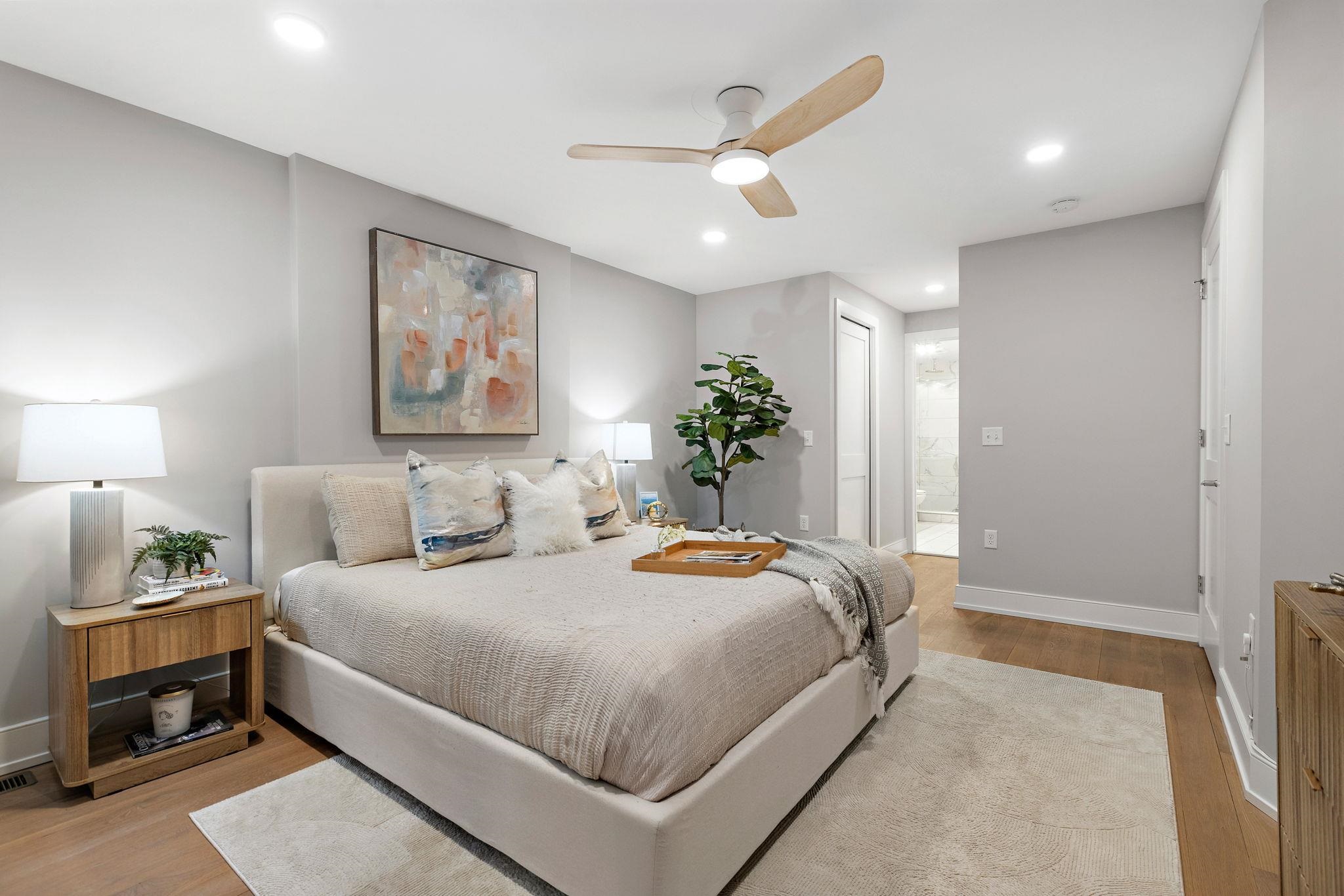 1034 GARDEN ST Unit: 1