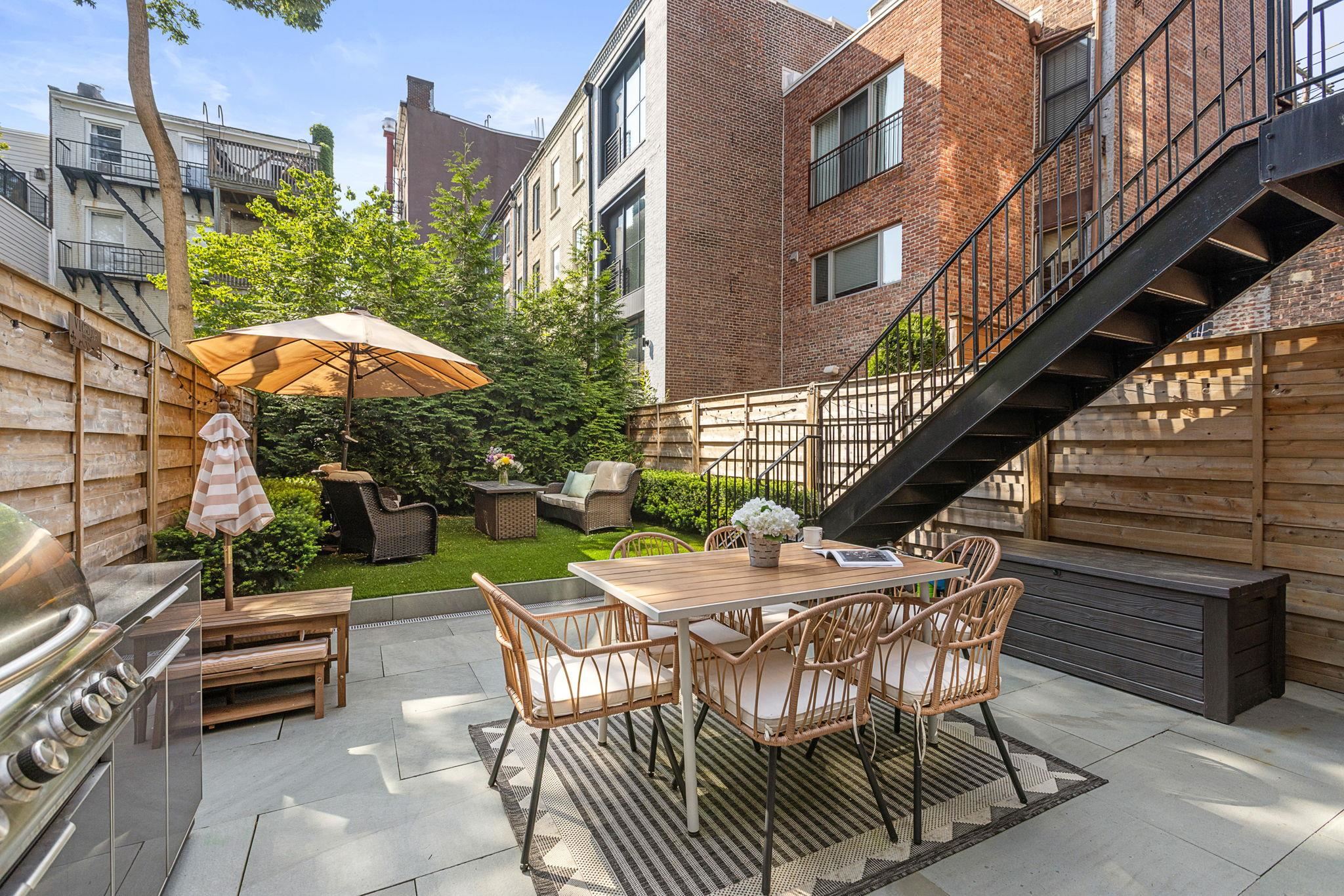 1034 GARDEN ST Unit: 1