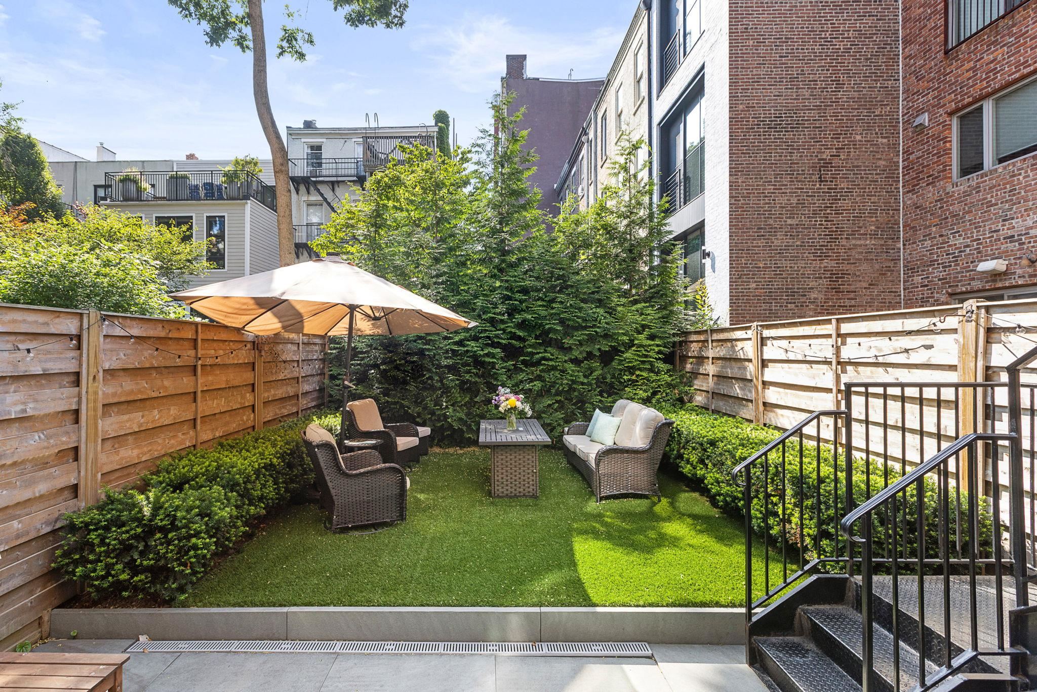 1034 GARDEN ST Unit: 1