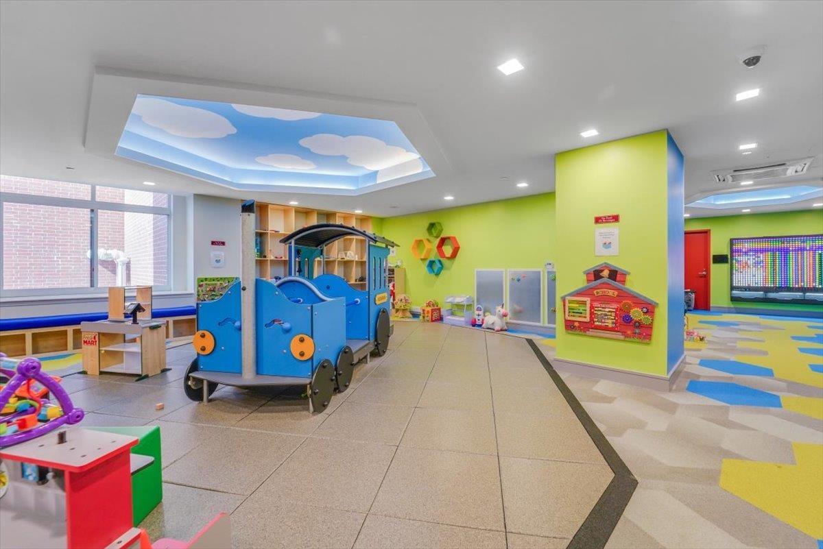 1400 HUDSON ST Unit: 1105