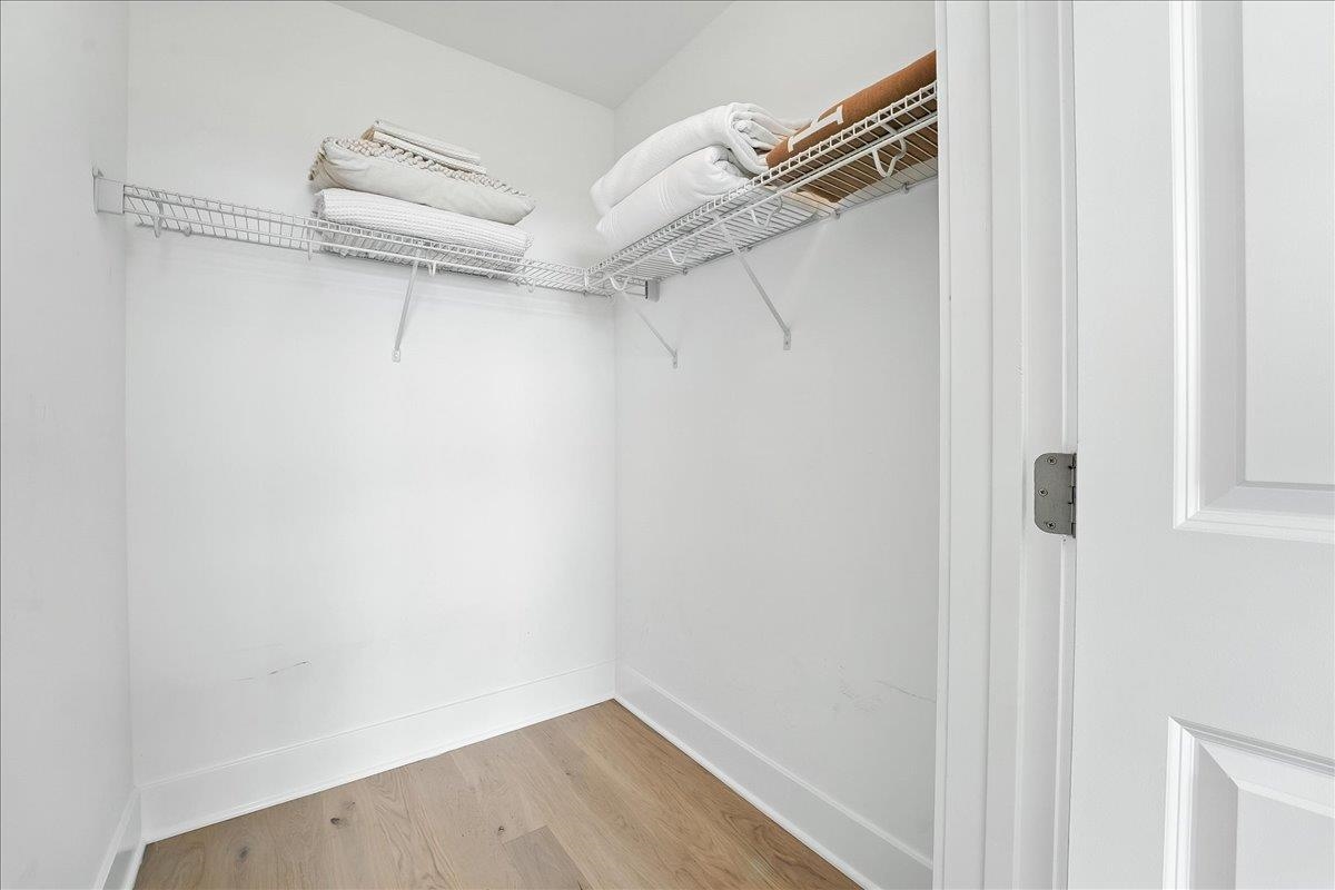 1400 HUDSON ST Unit: 1105