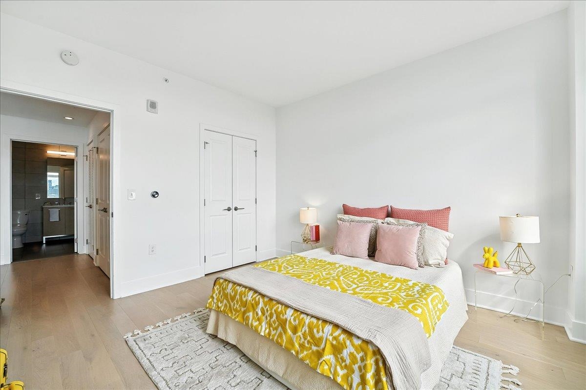 1400 HUDSON ST Unit: 1105