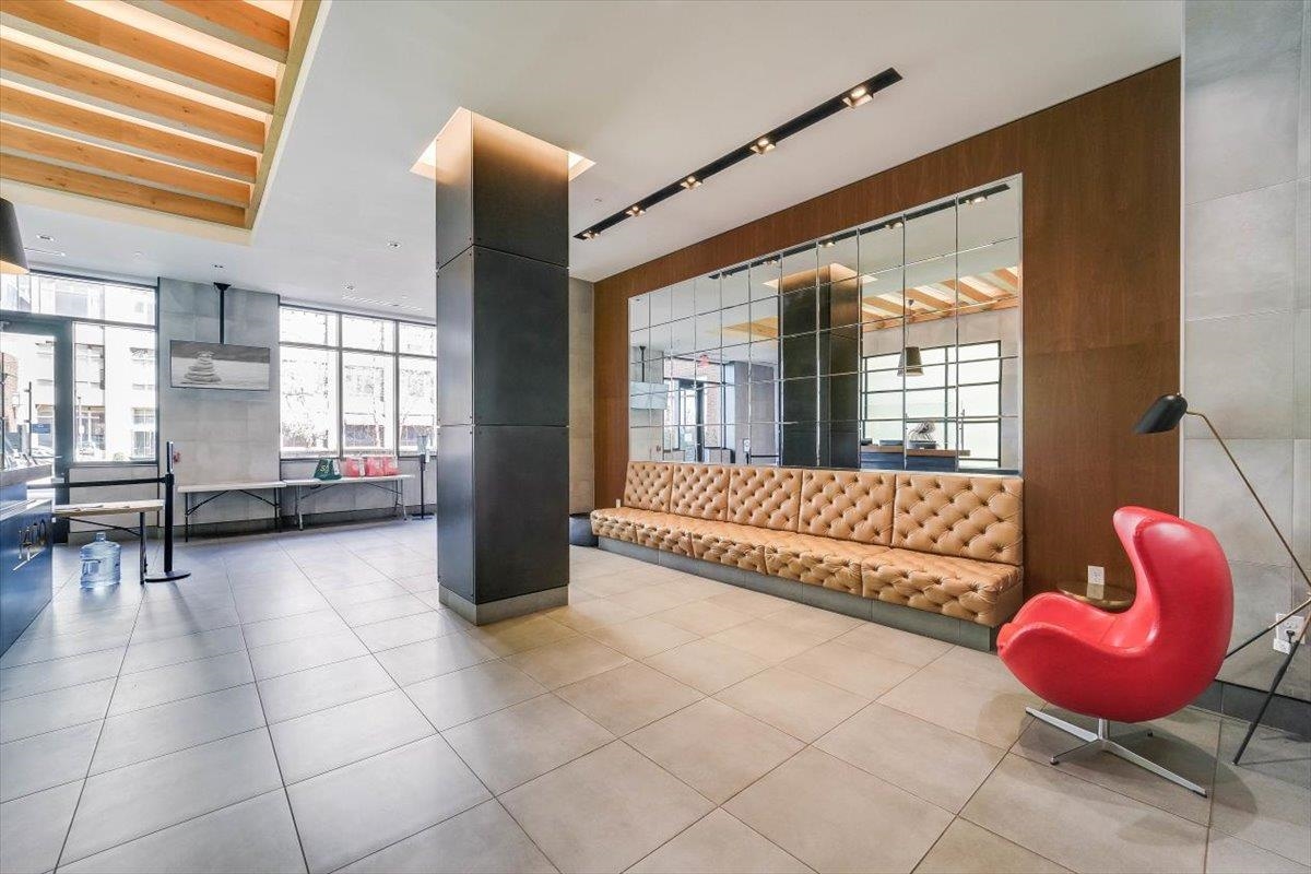1400 HUDSON ST Unit: 1105