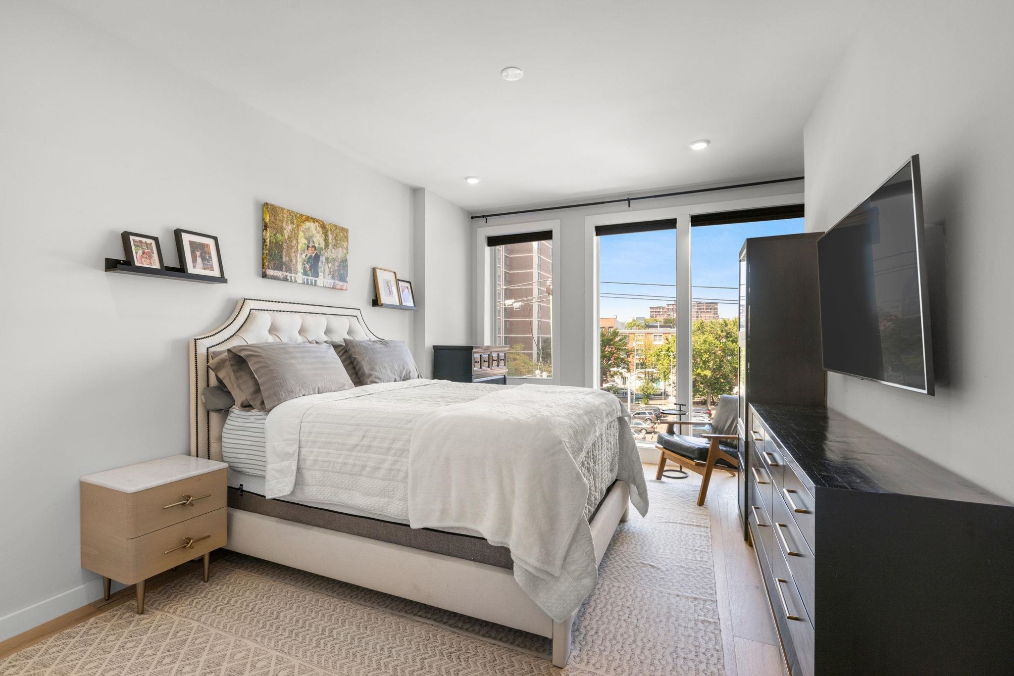 115 GRAND ST Unit: 405