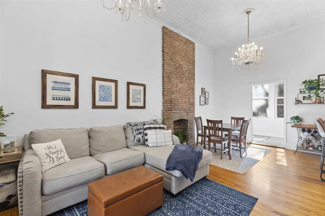 910 WILLOW AVE Unit: 2