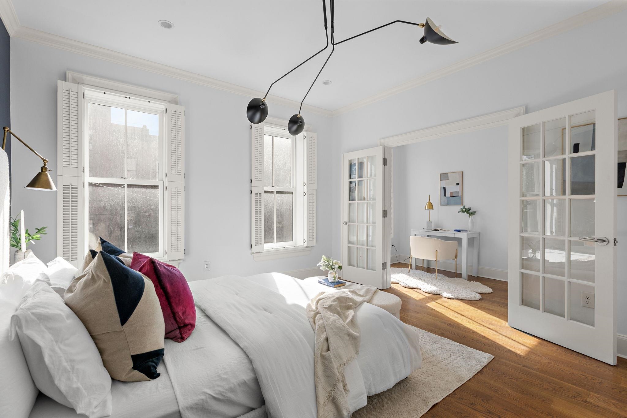 812 BLOOMFIELD ST Unit: 4