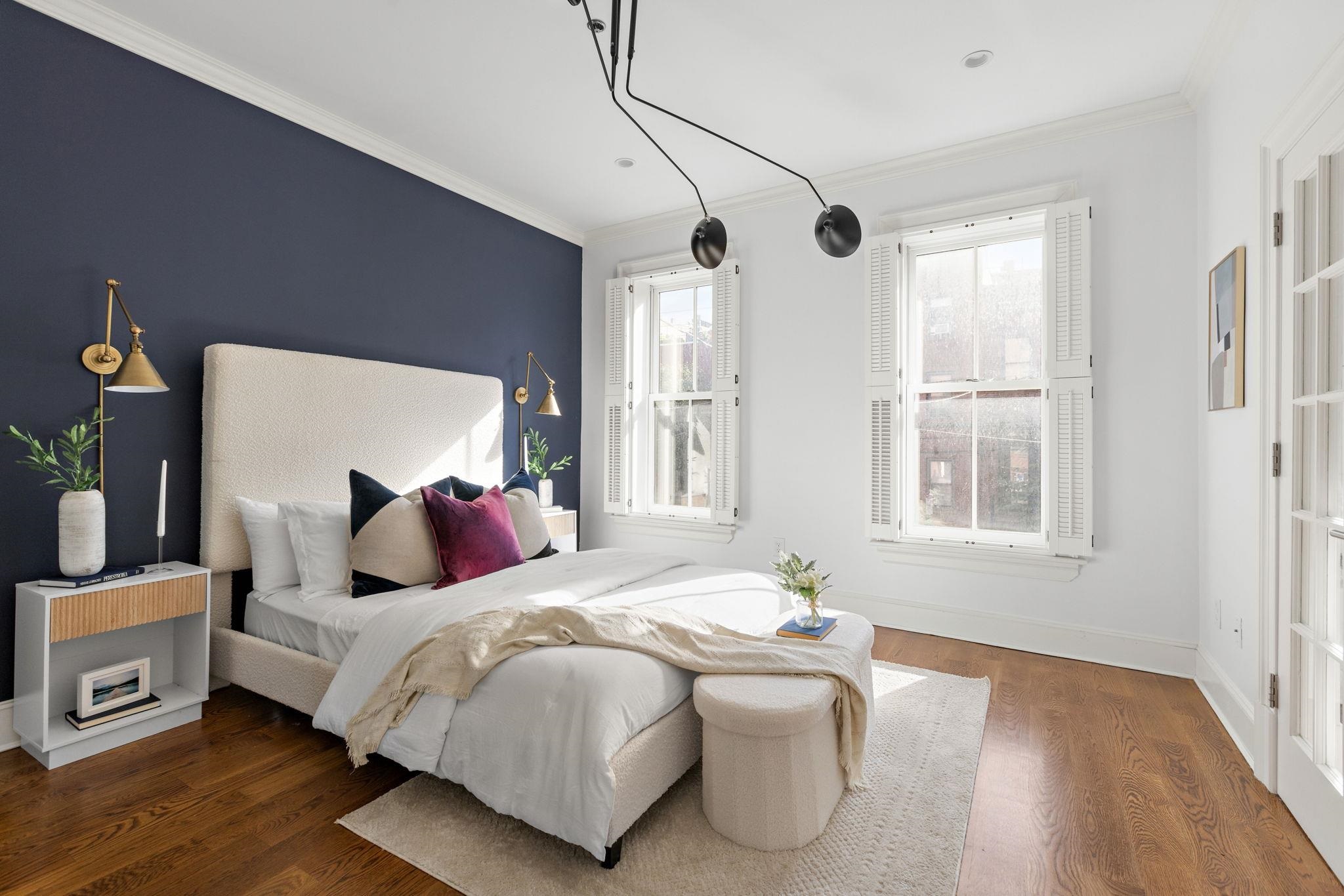 812 BLOOMFIELD ST Unit: 4