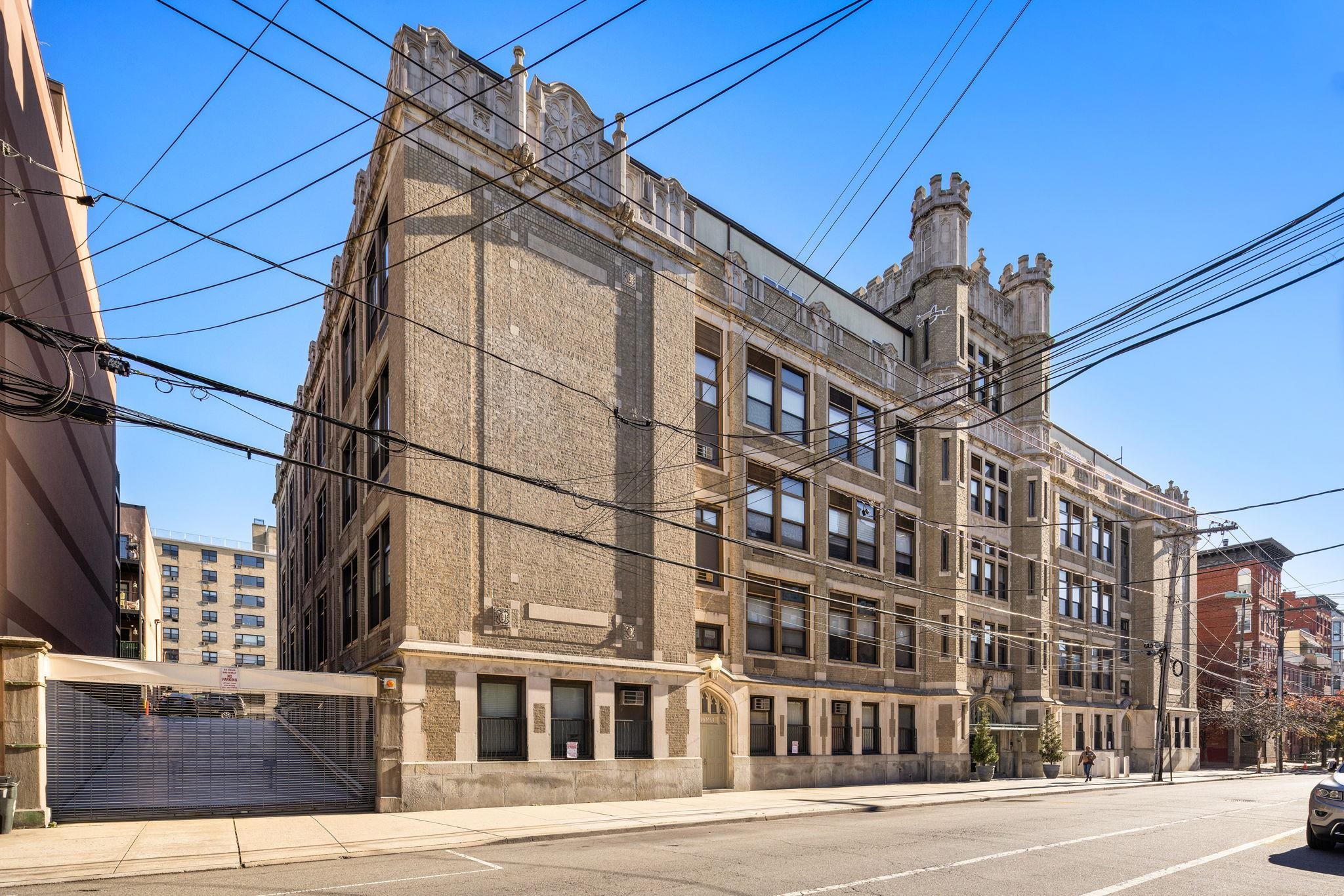 501 ADAMS ST Unit: 3I