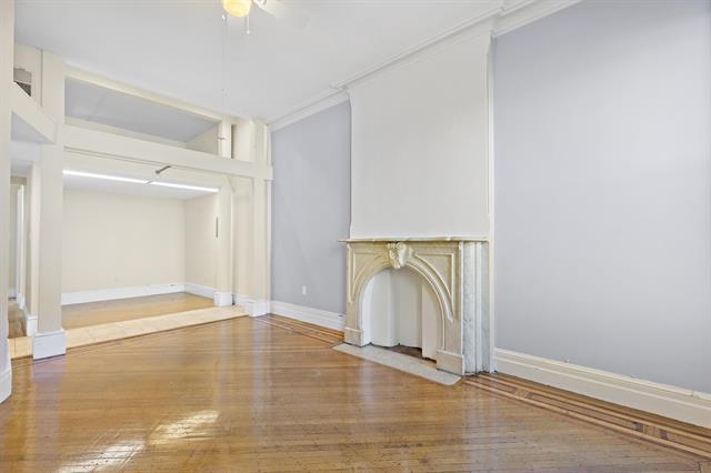 910 HUDSON ST Unit: 3