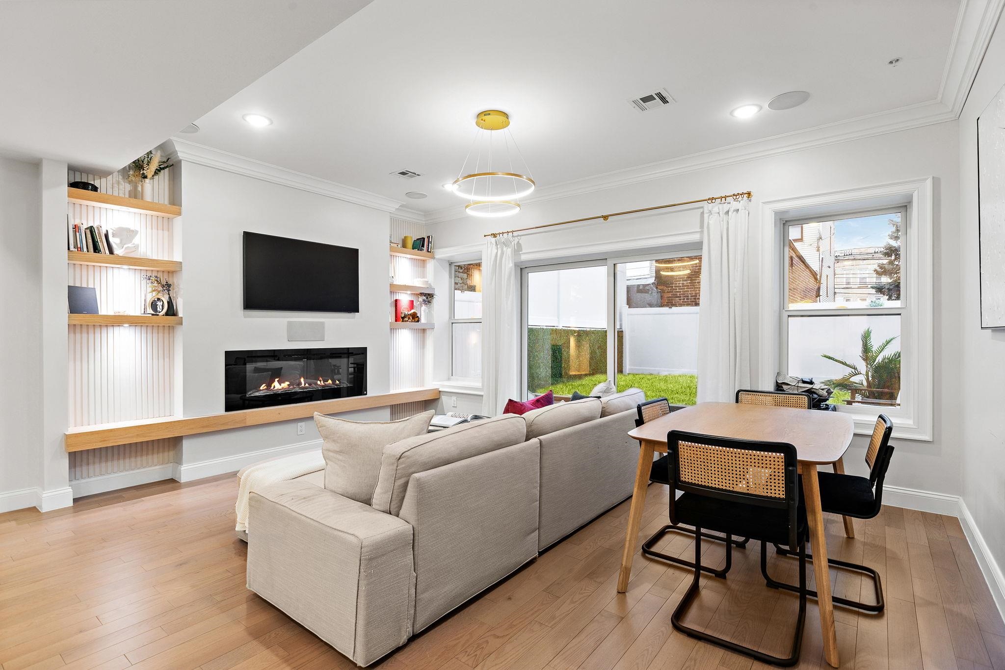 414 NEW YORK AVE Unit: A