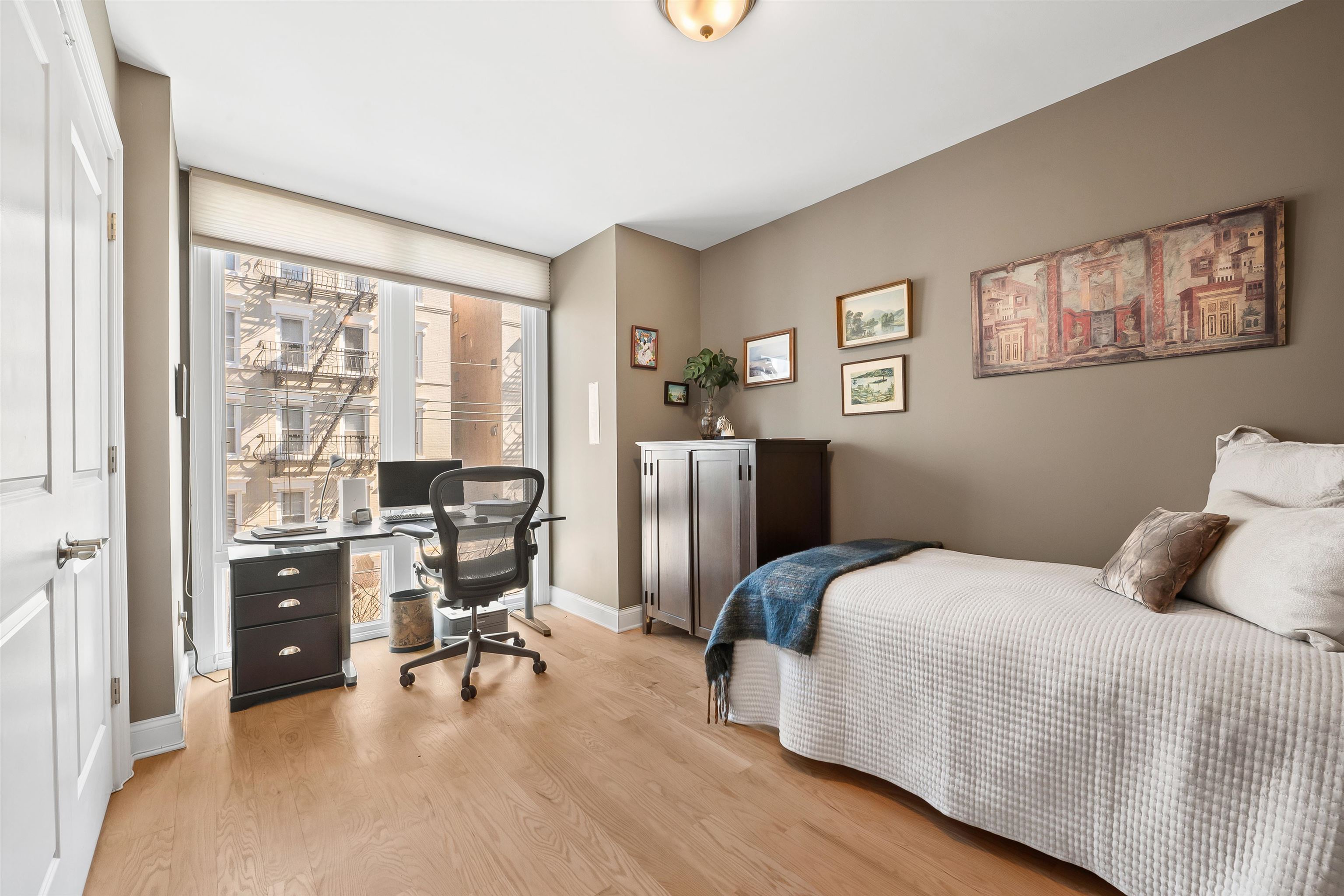 720 WILLOW AVE Unit: 3
