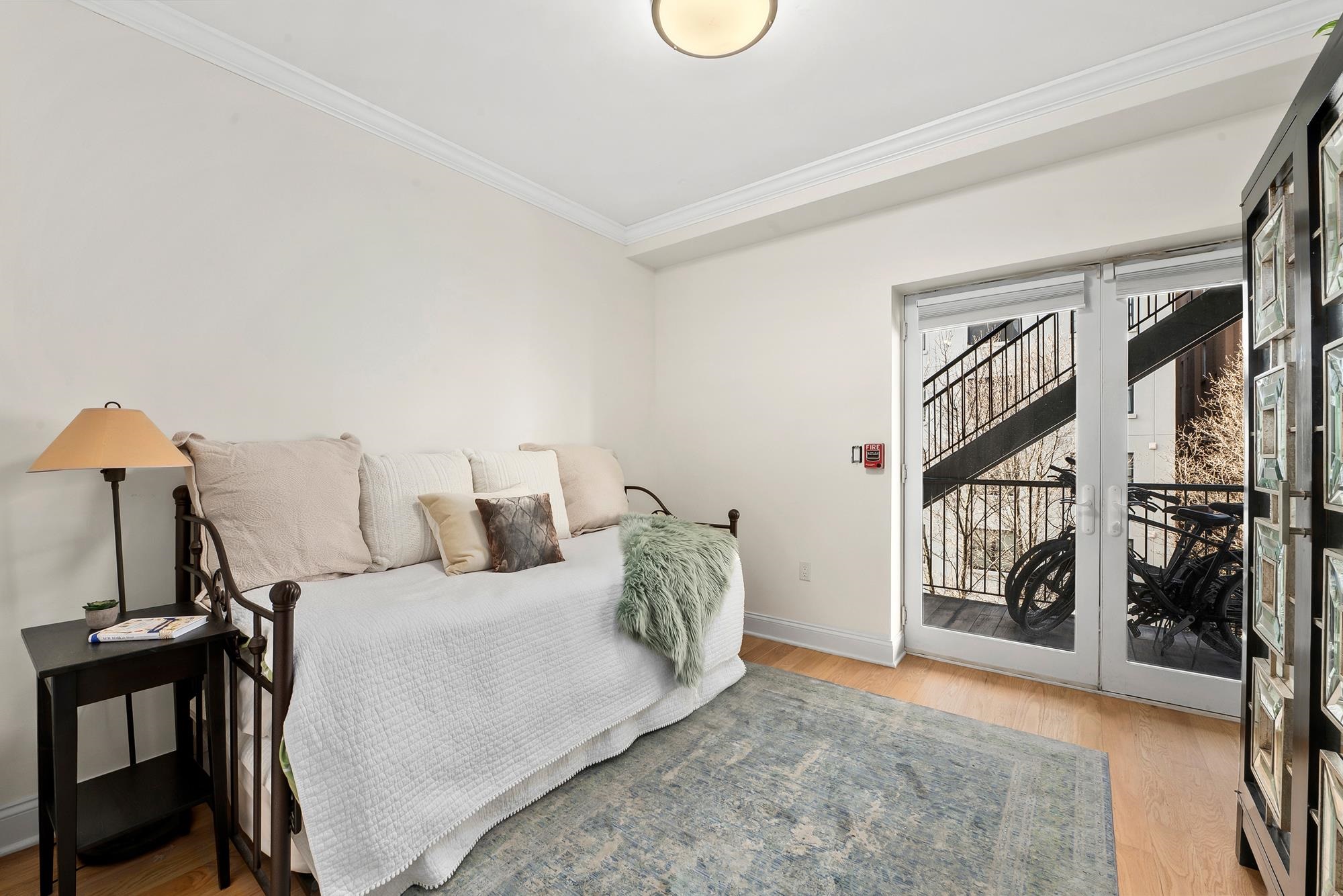 720 WILLOW AVE Unit: 3