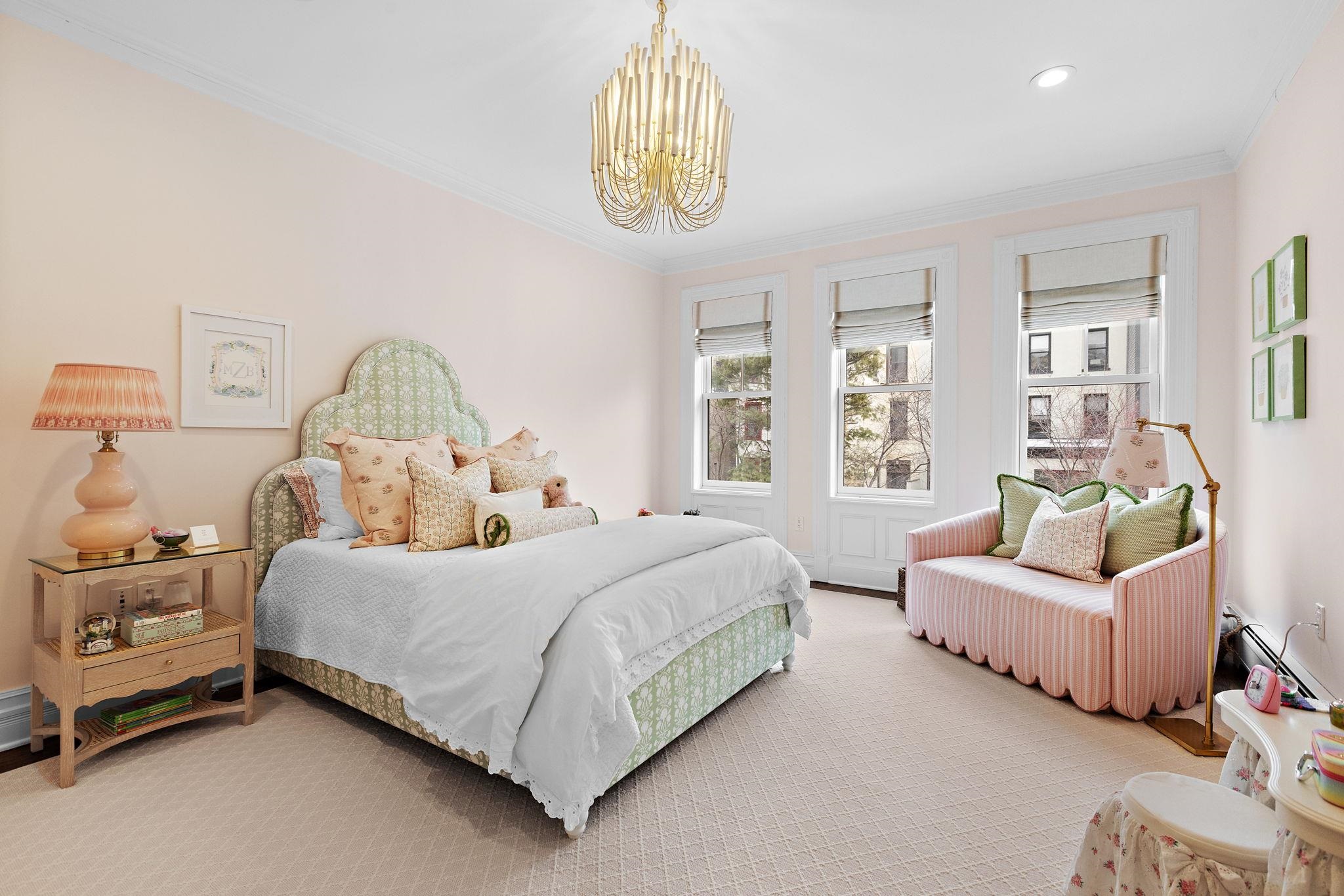 1223 PARK AVE