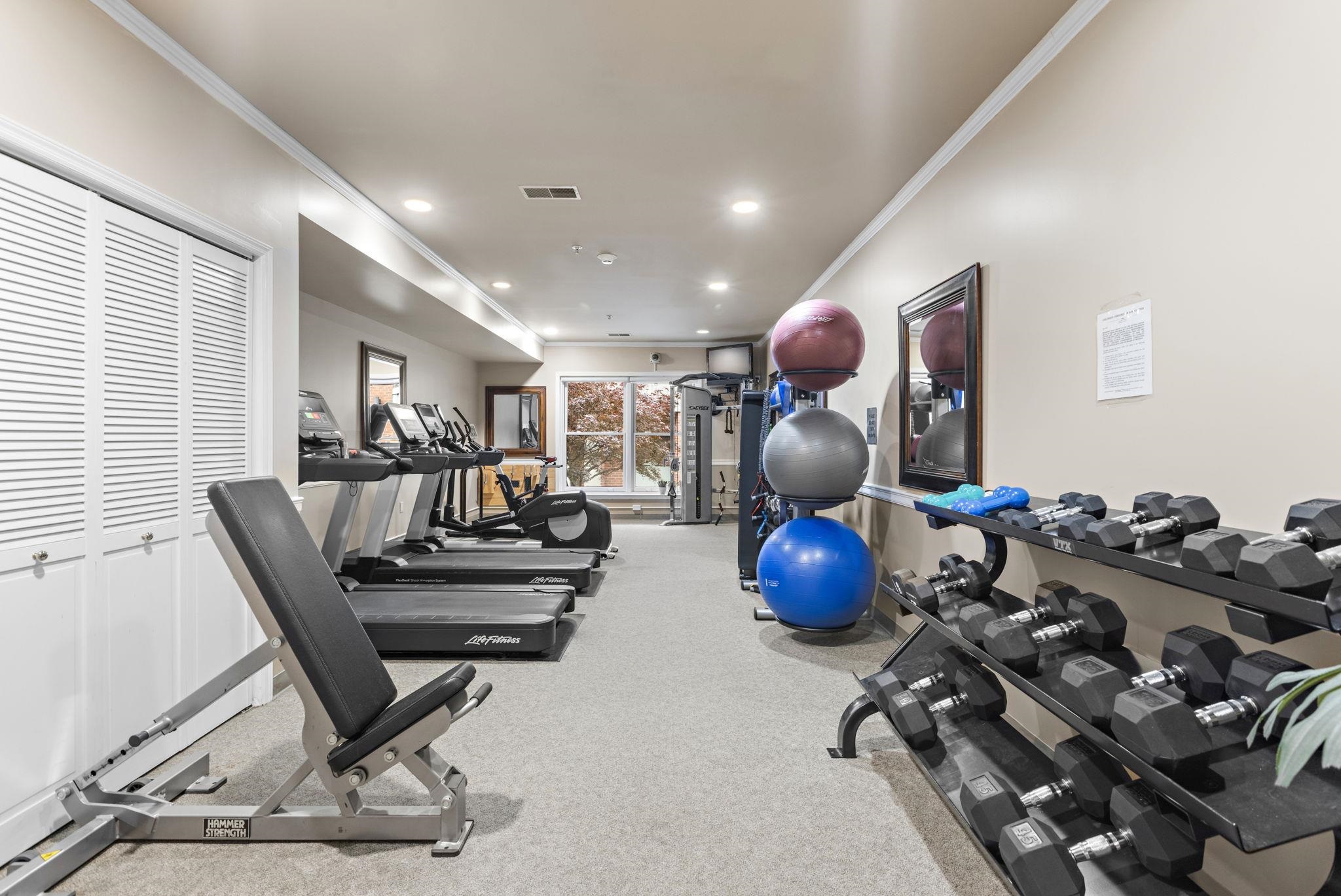 402 9TH ST Unit: E6B