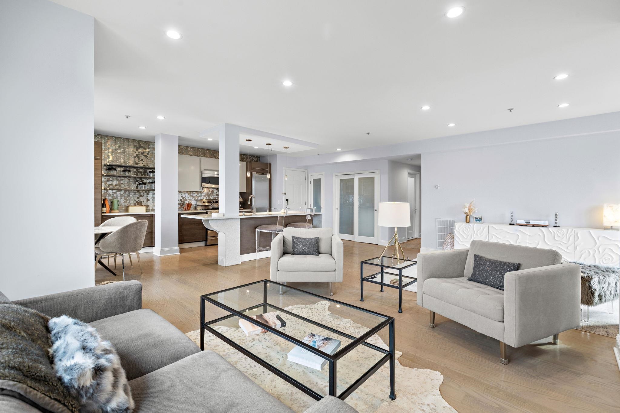 402 9TH ST Unit: E6B