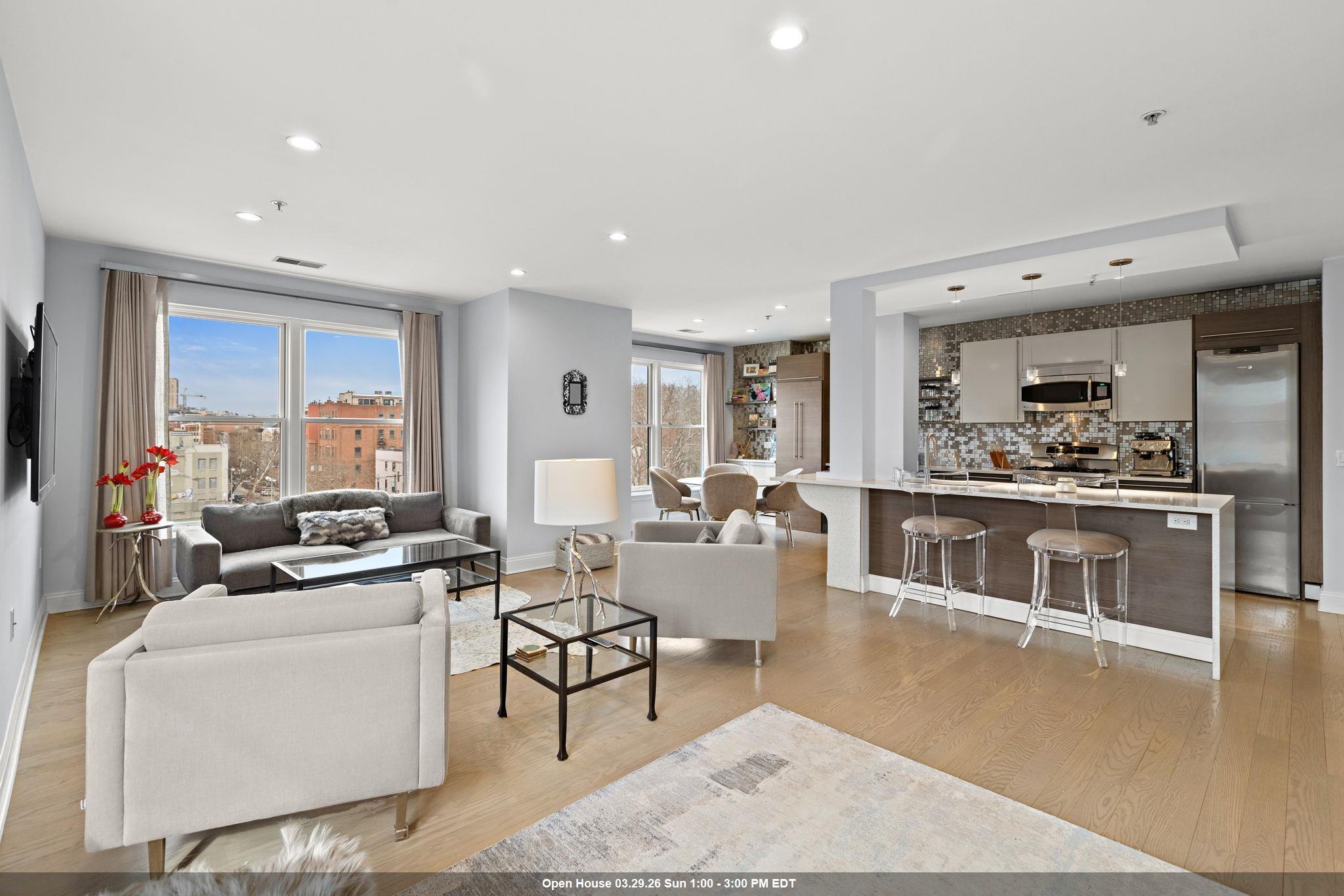 402 9TH ST Unit: E6B