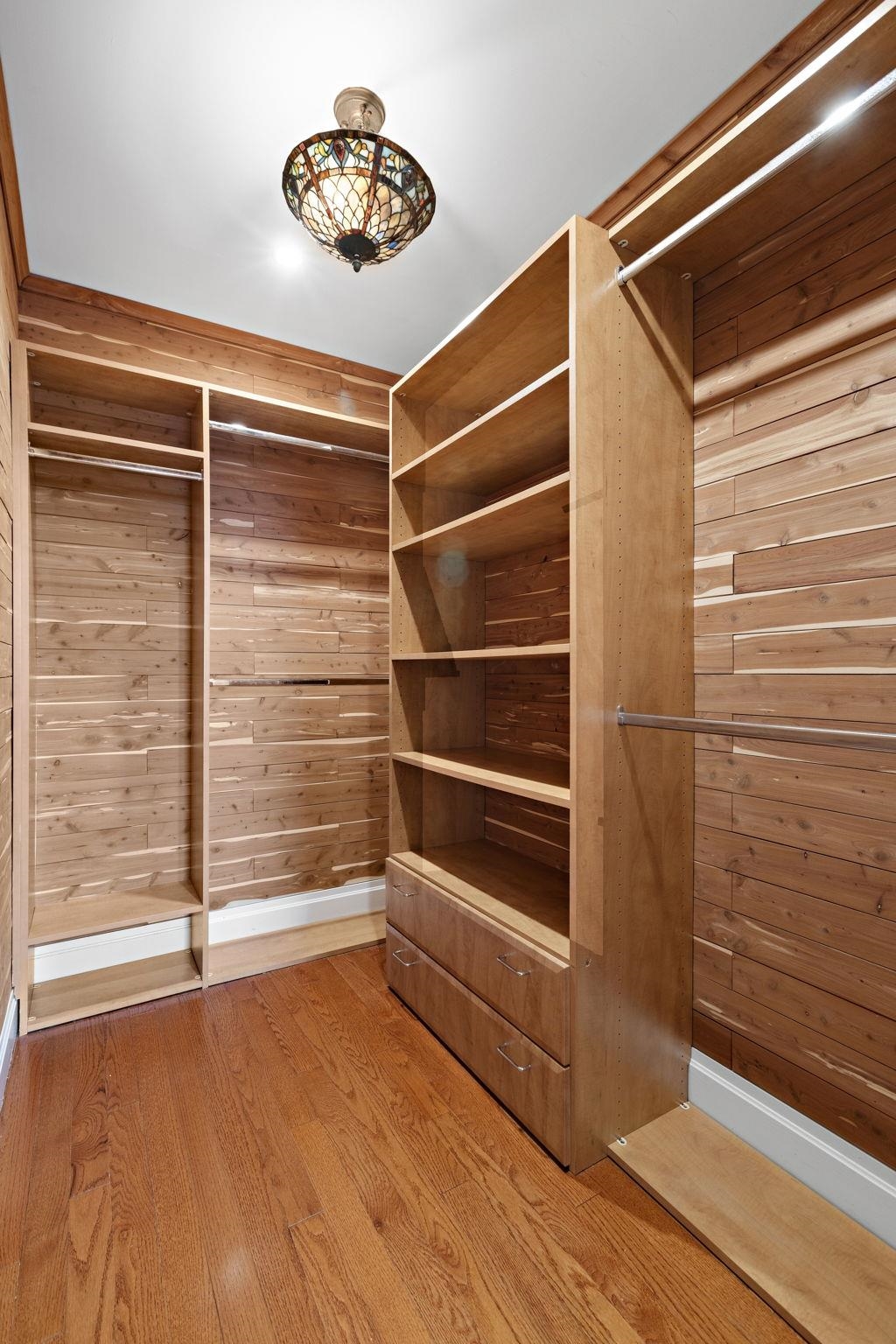 502 HUDSON ST Unit: 4