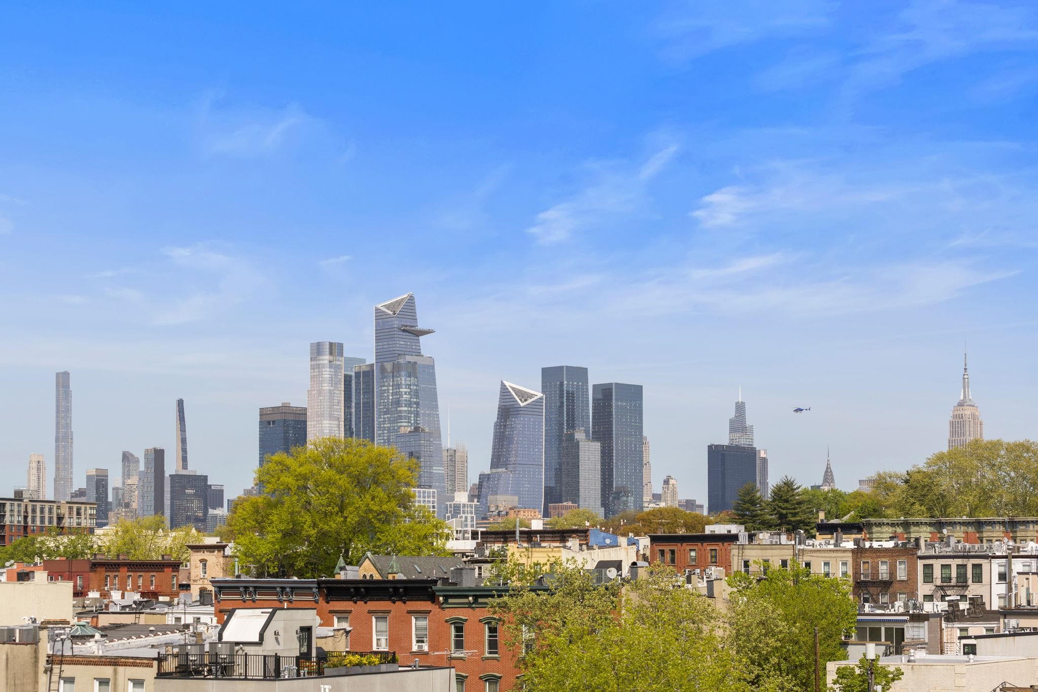 744 PARK AVE Unit: 5L