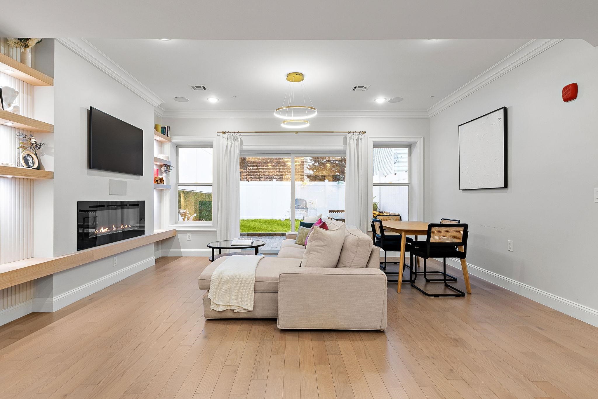 414 NEW YORK AVE Unit: A