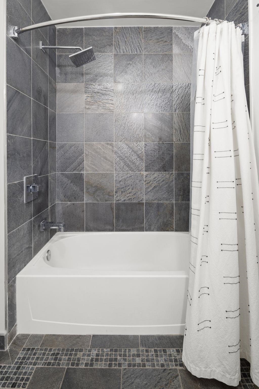 78 JACKSON ST Unit: 3D