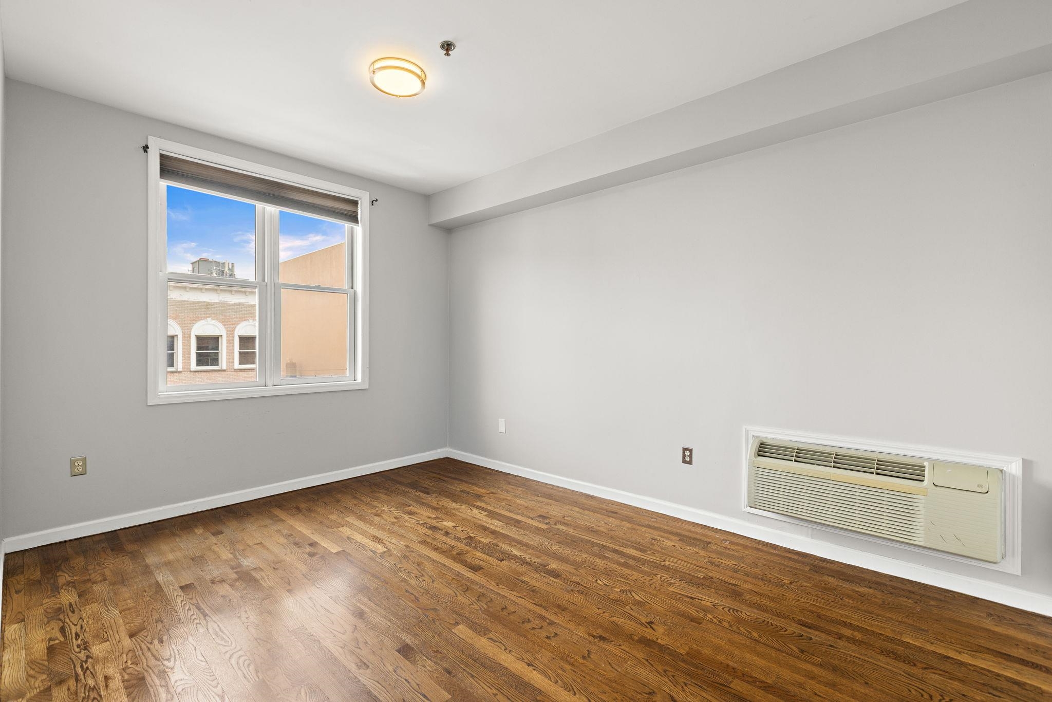 518 MONROE ST Unit: 4A