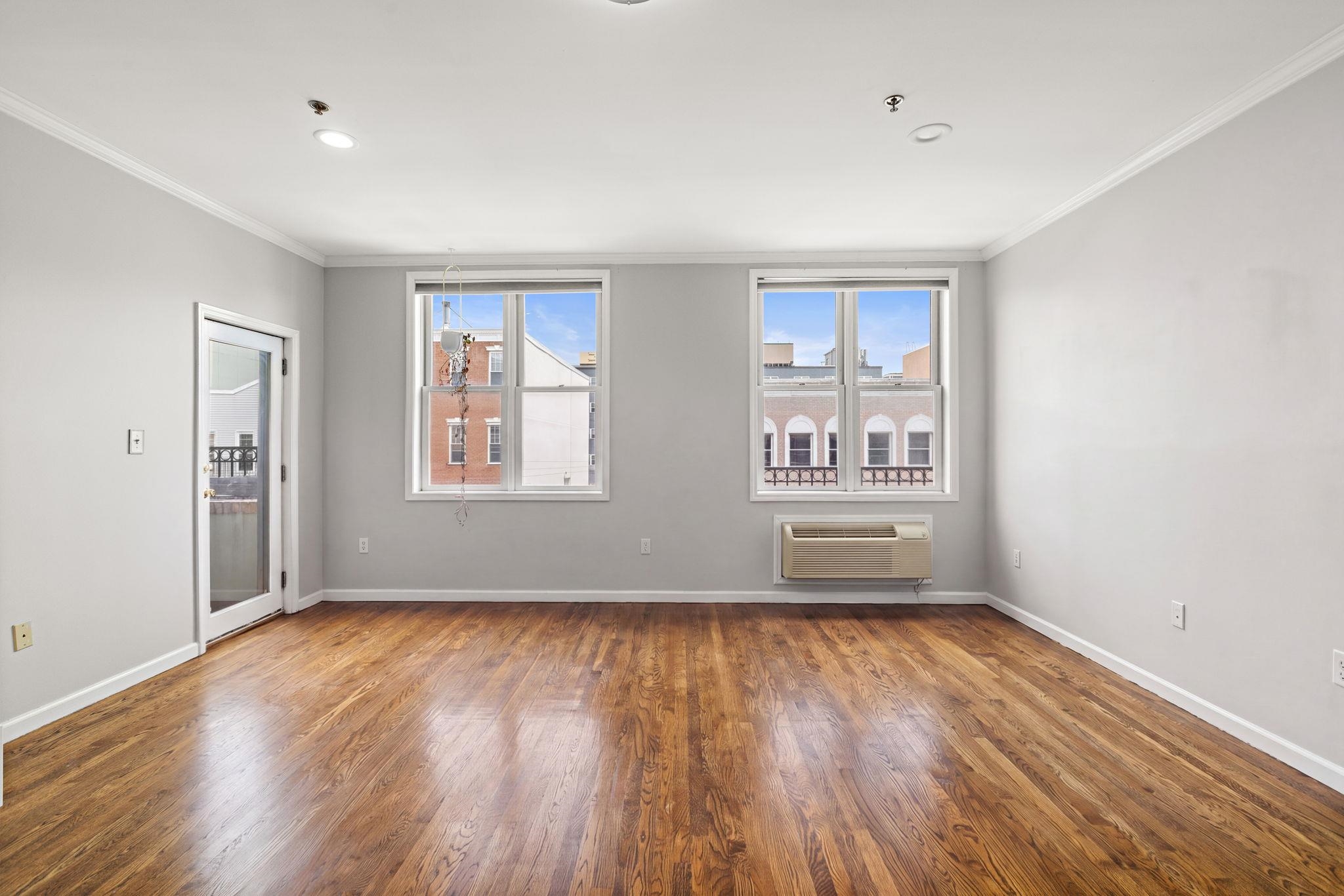 518 MONROE ST Unit: 4A