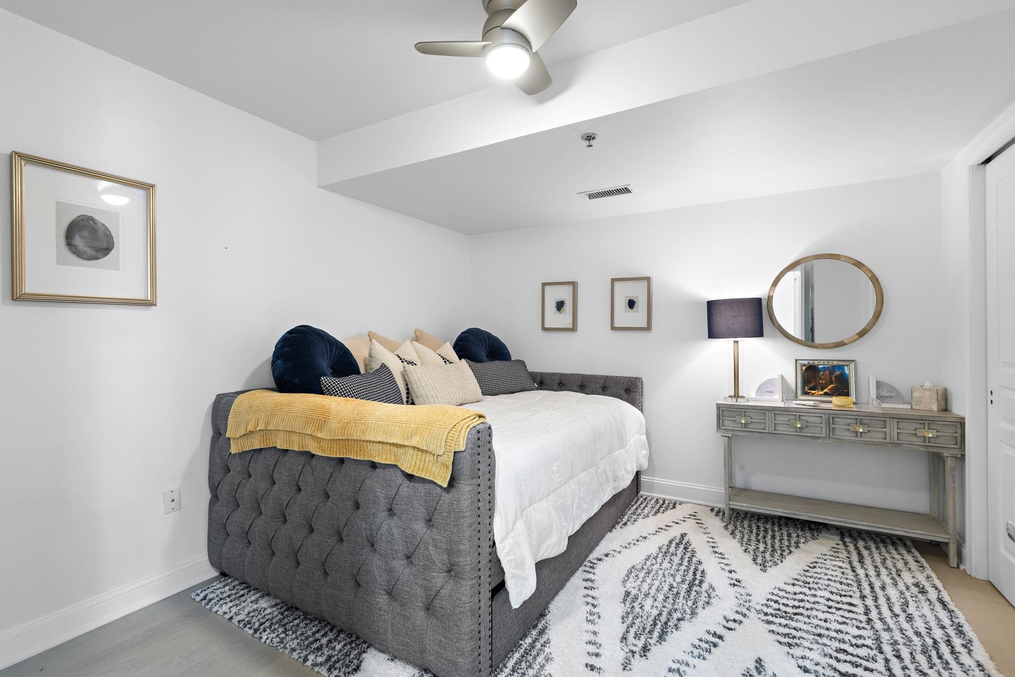 812 GRAND ST Unit: 210