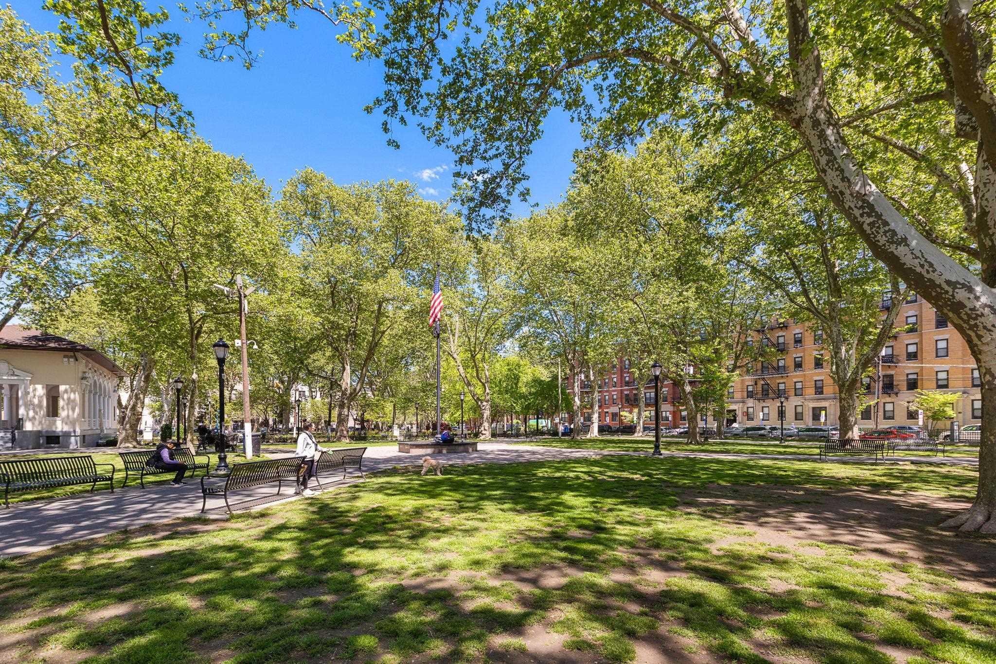 812 GRAND ST Unit: 210