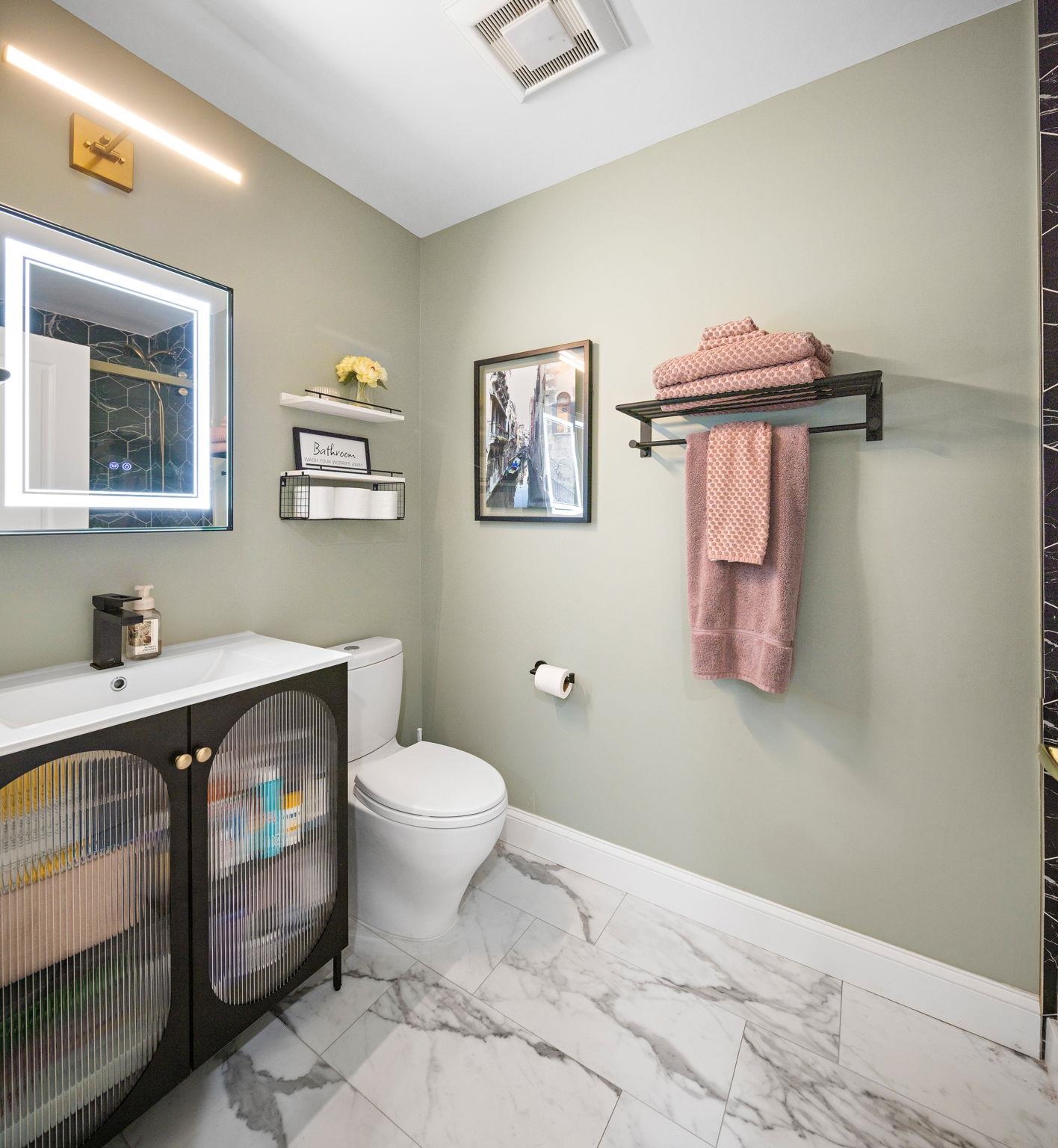812 GRAND ST Unit: 210