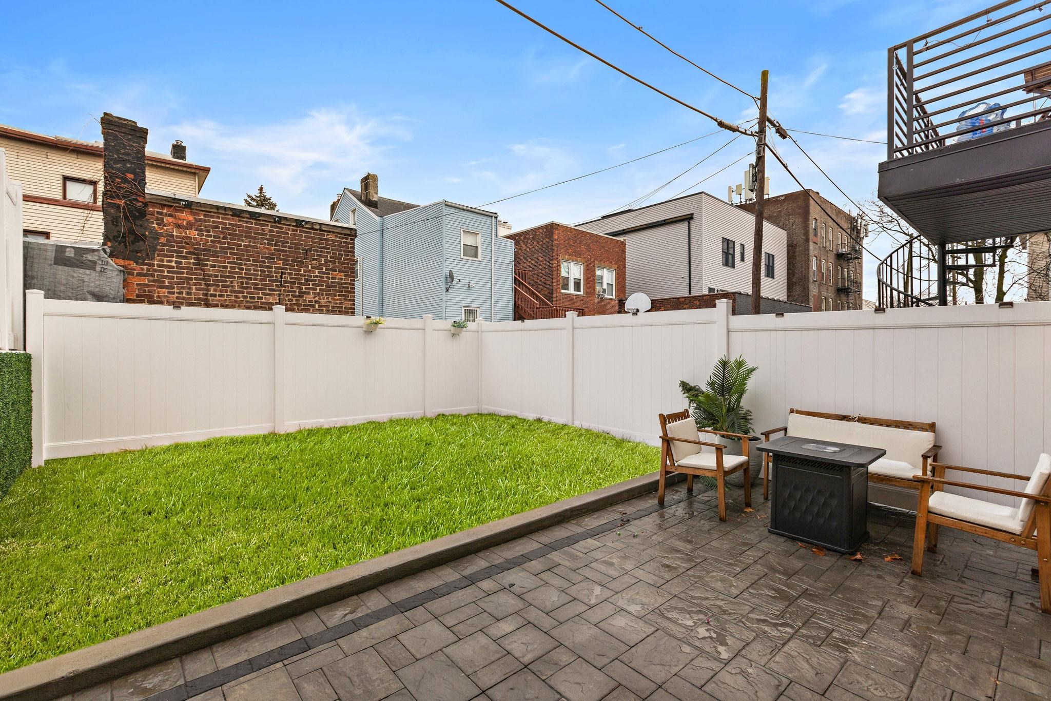 414 NEW YORK AVE Unit: A