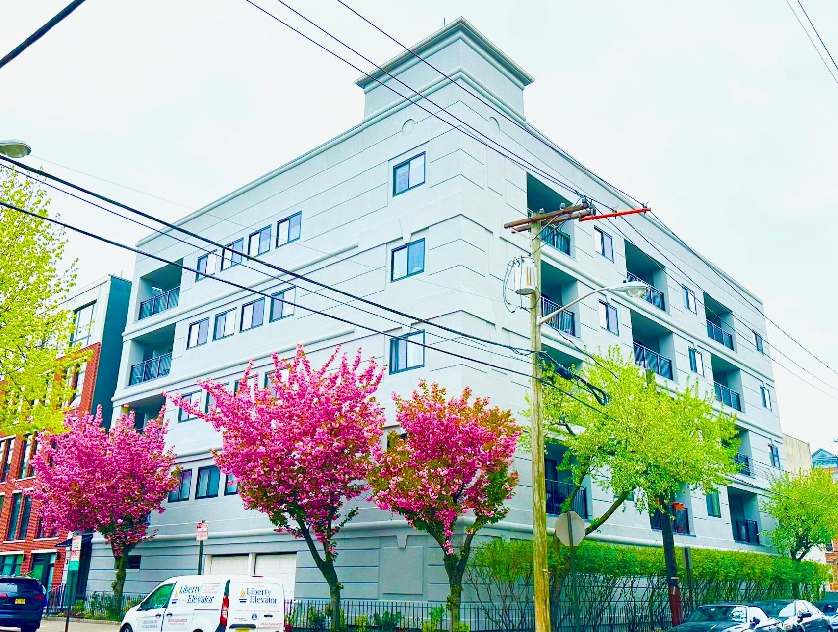 420 JEFFERSON ST Unit: 3B