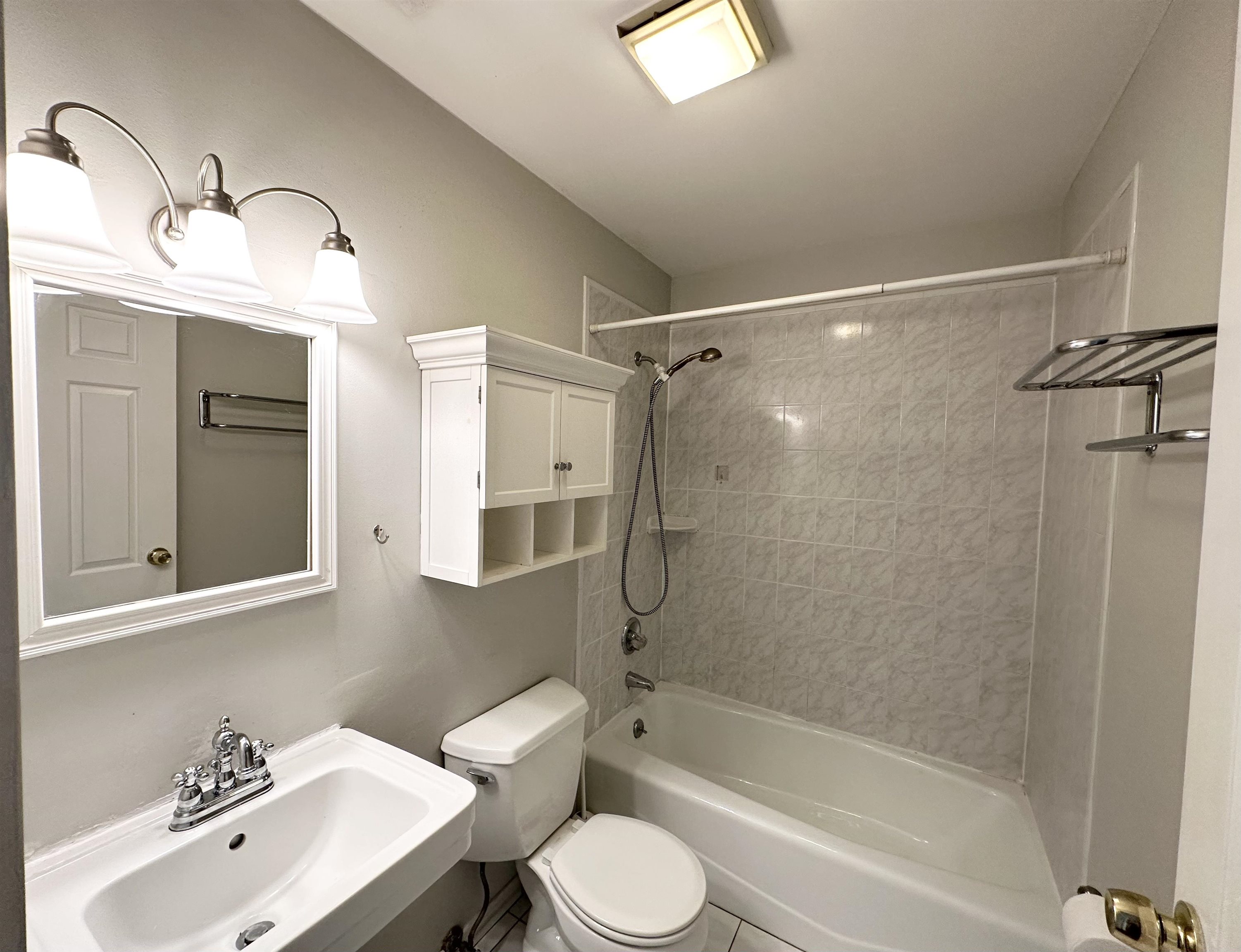 420 JEFFERSON ST Unit: 3B